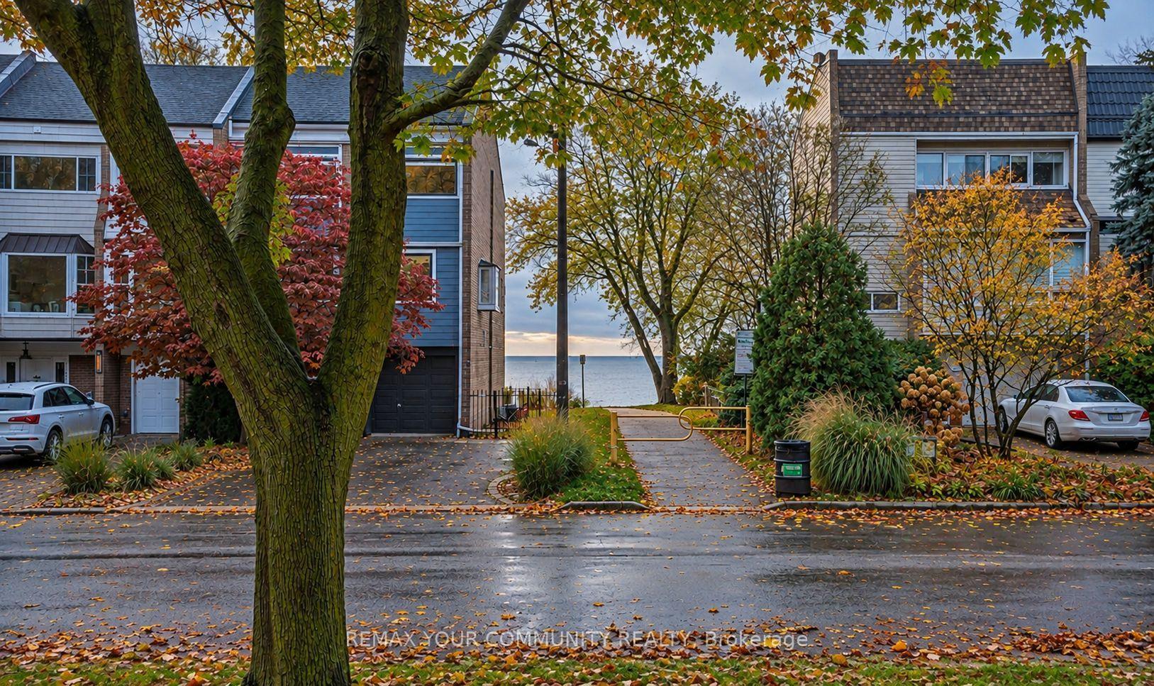 Photo 3 of 2063 Waters Edge Drive, Oakville, Bronte — HOMEH