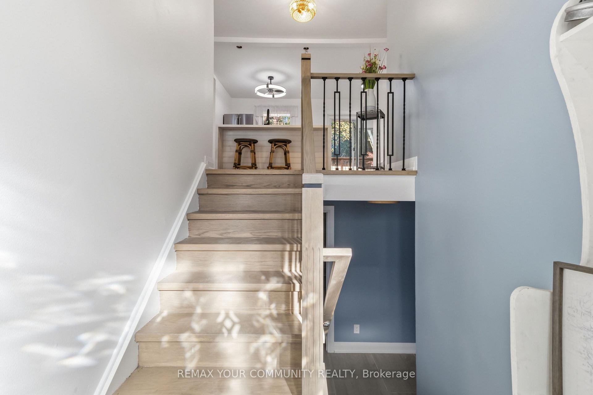Photo 9 of 2063 Waters Edge Drive, Oakville, Bronte — HOMEH