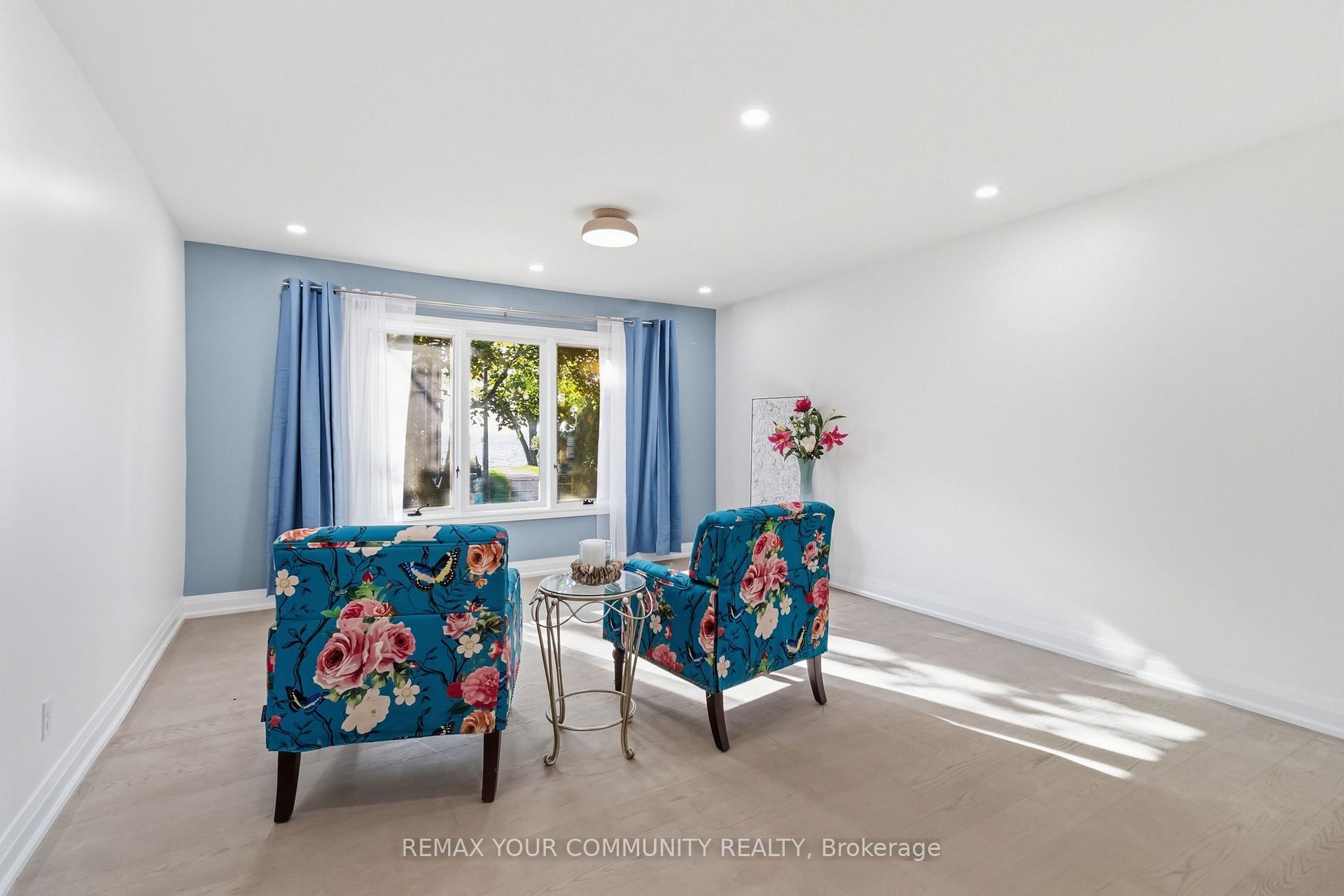 Photo 12 of 2063 Waters Edge Drive, Oakville, Bronte — HOMEH