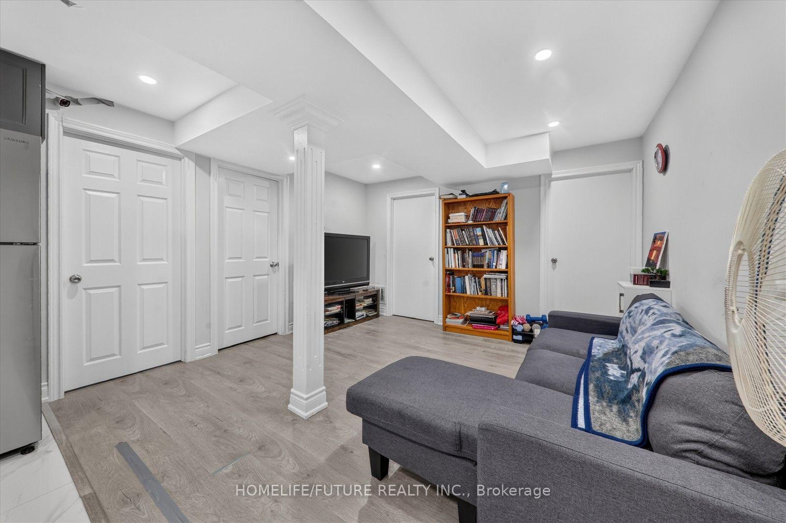 Photo 10 of Unit Bsmt, 1191 Enchanted Crescent, Pickering, Rural Pickering — HOMEH