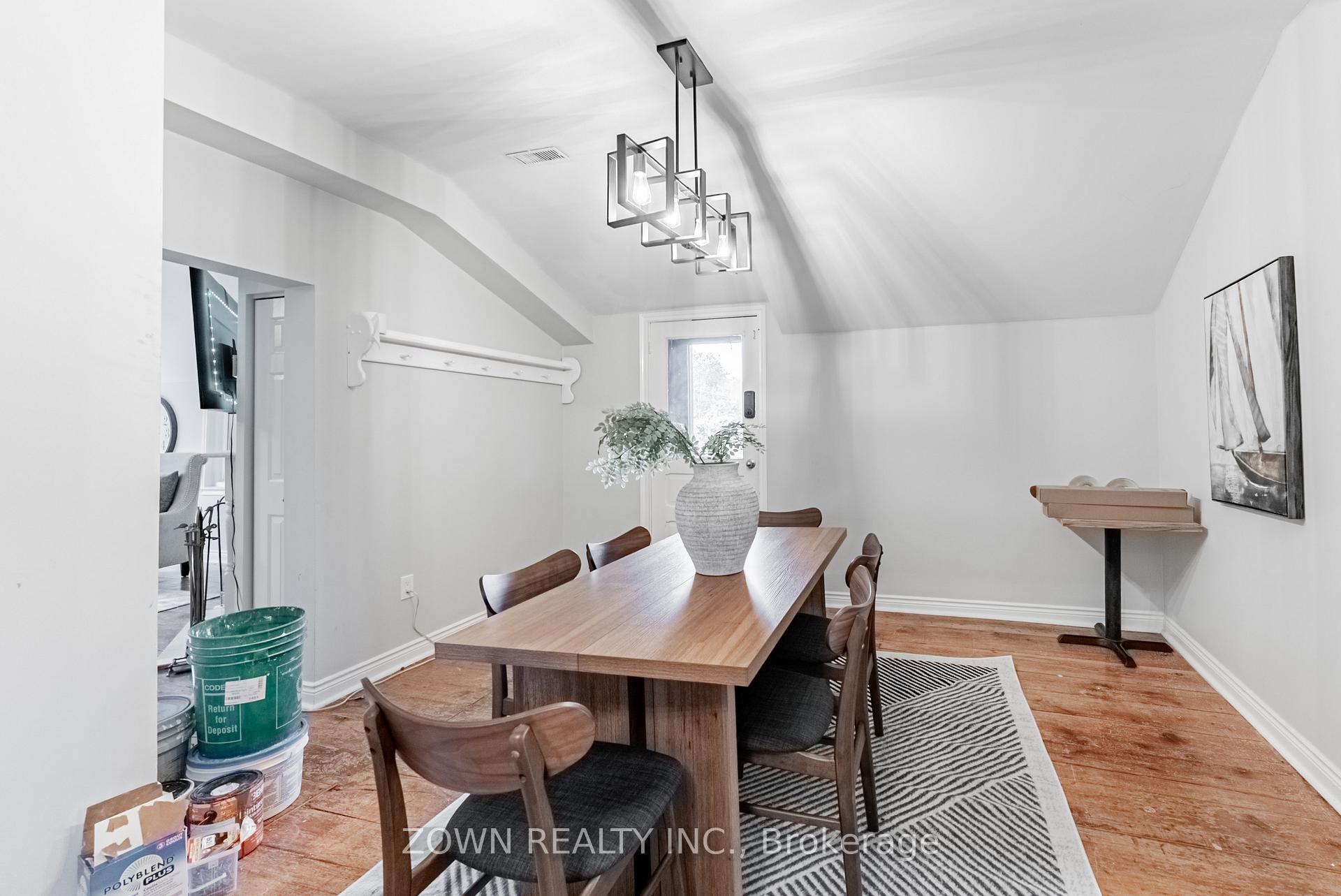 Photo 7 of Unit Upper, 17277 Old Main Street, Caledon, Rural Caledon — HOMEH