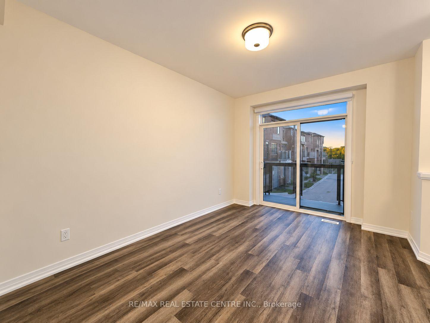 Photo 4 of Unit 33, 313 Conklin Road, Brantford, Empire South — HOMEH