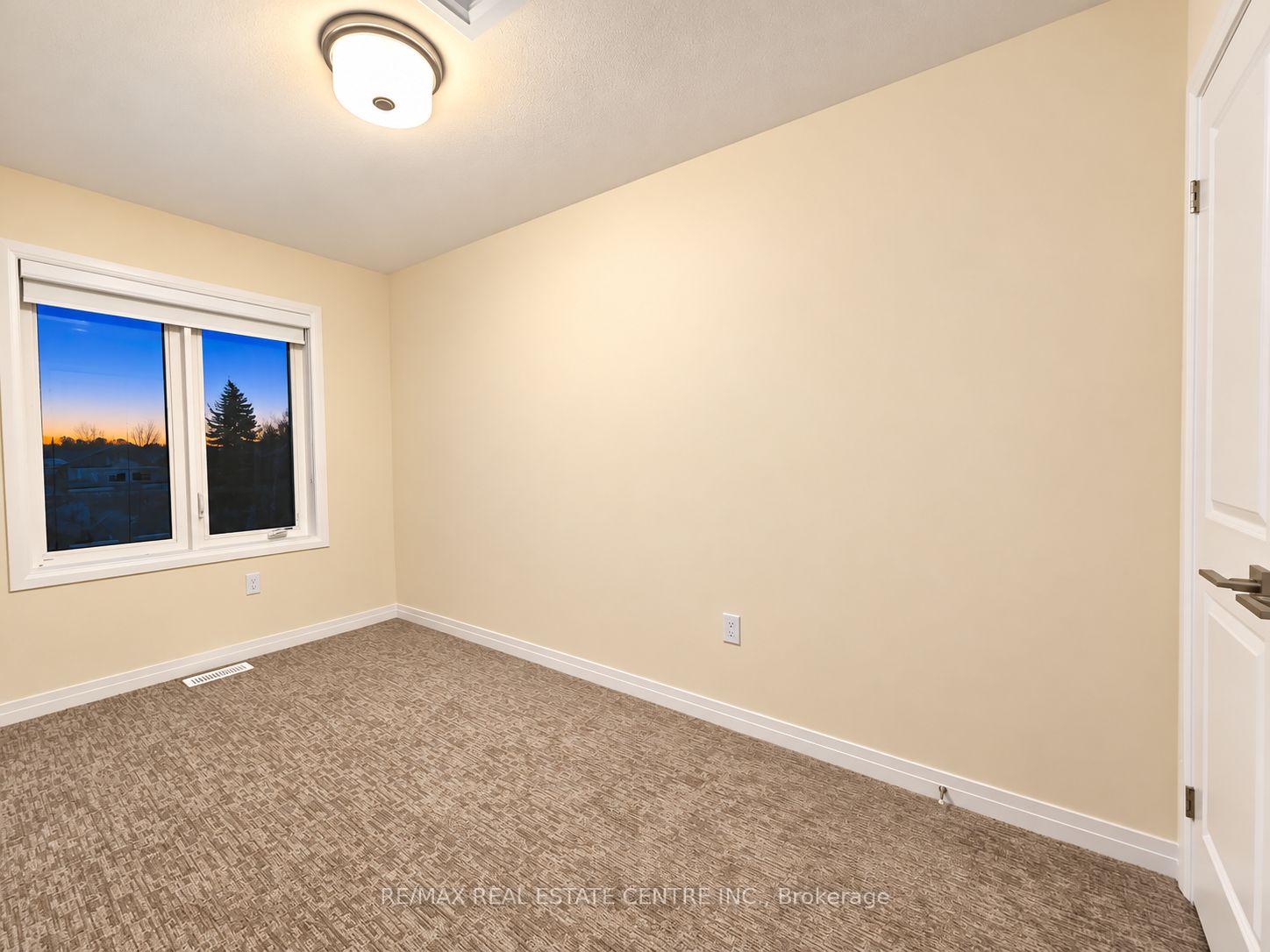 Photo 12 of Unit 33, 313 Conklin Road, Brantford, Empire South — HOMEH