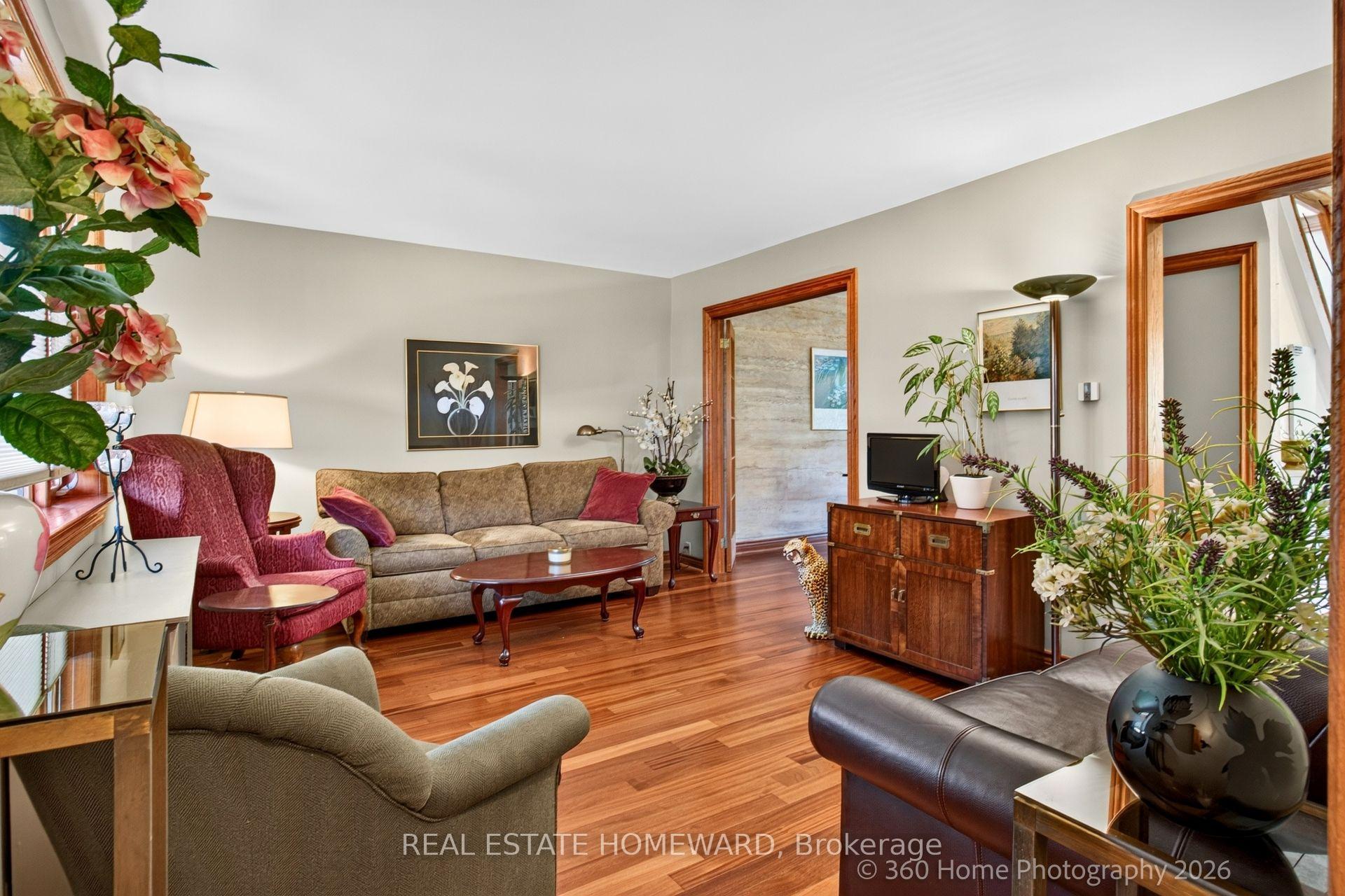 Photo 2 of 62 Clonmore Drive, Scarborough, Birchcliffe-Cliffside — HOMEH
