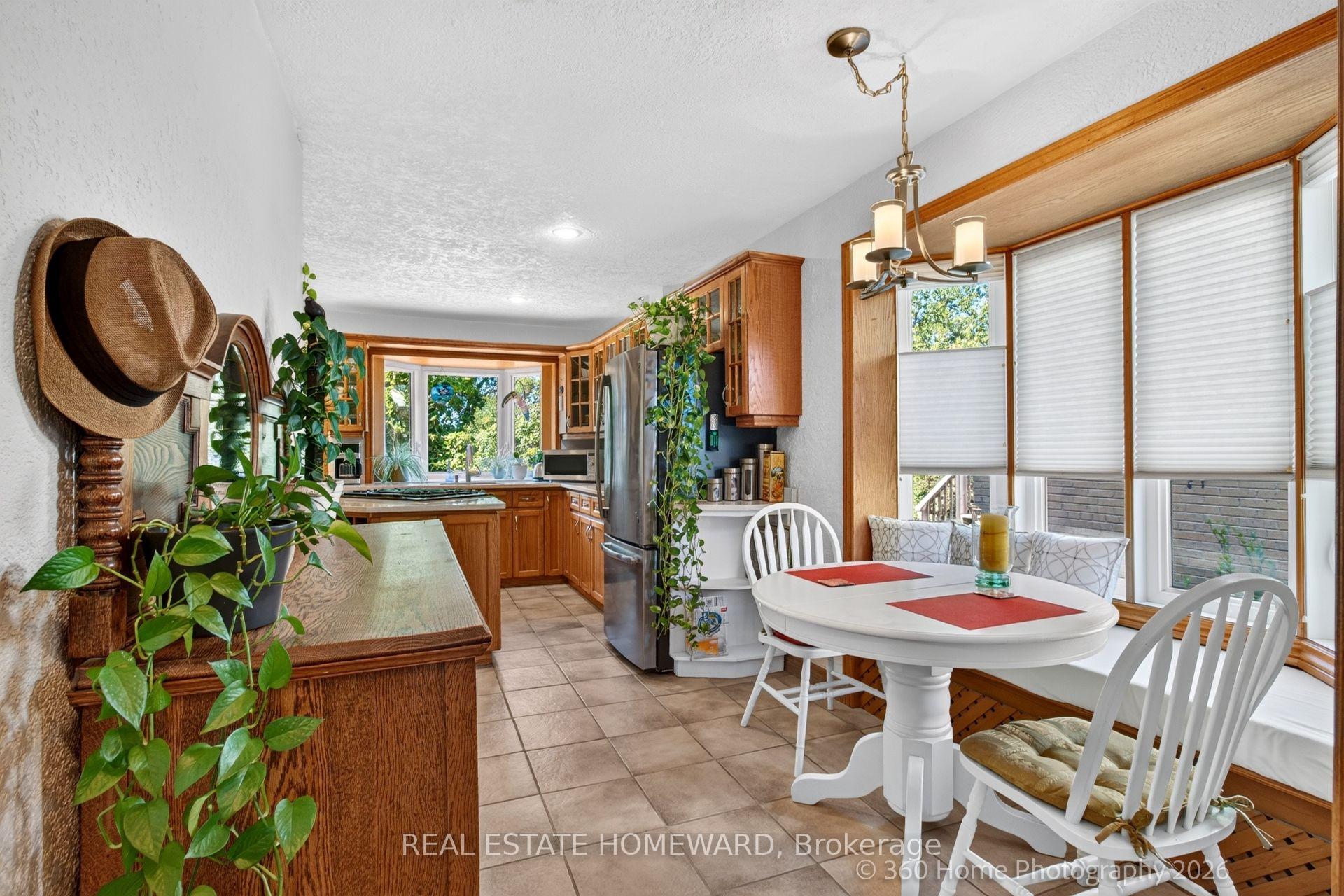 Photo 5 of 62 Clonmore Drive, Scarborough, Birchcliffe-Cliffside — HOMEH