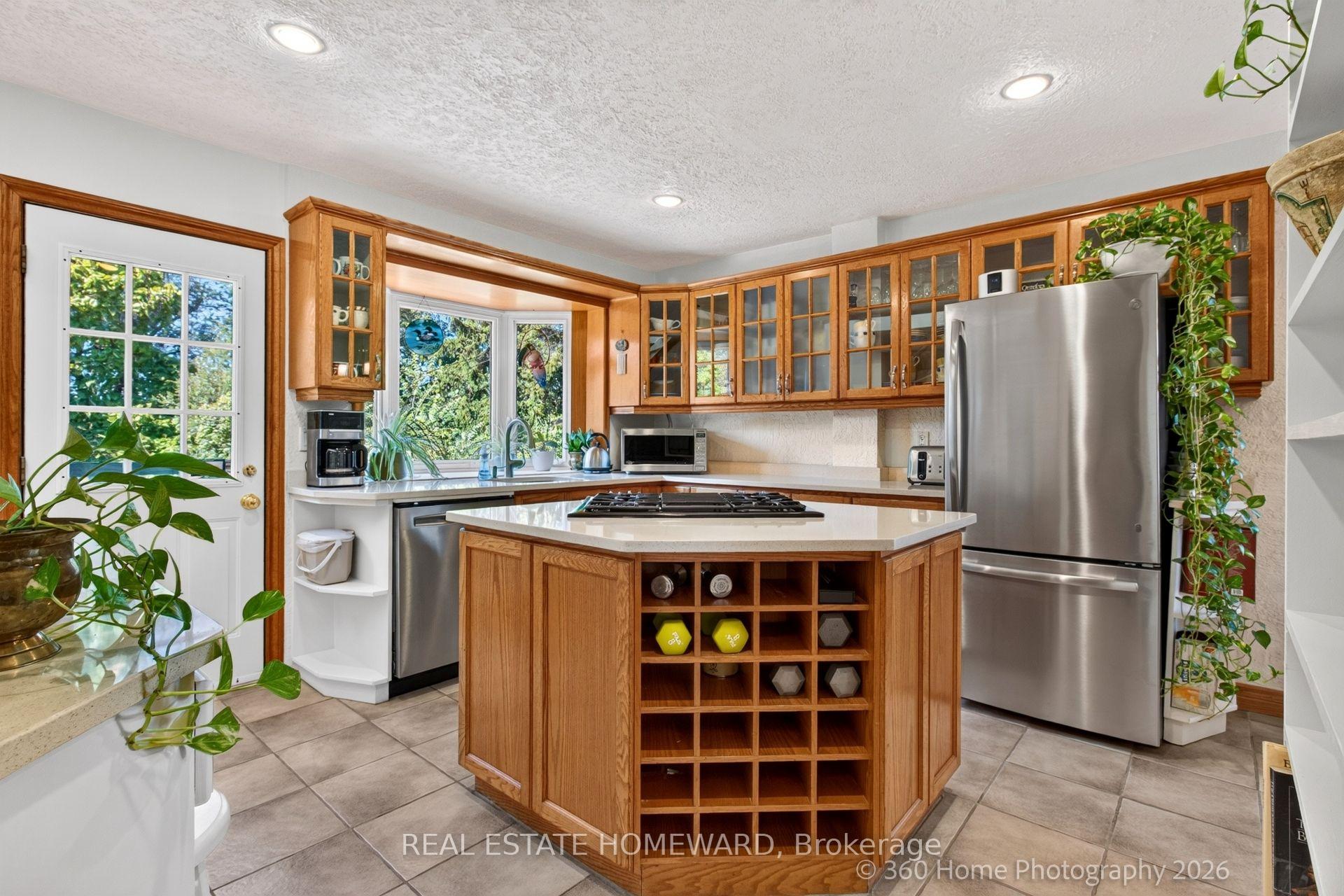Photo 6 of 62 Clonmore Drive, Scarborough, Birchcliffe-Cliffside — HOMEH