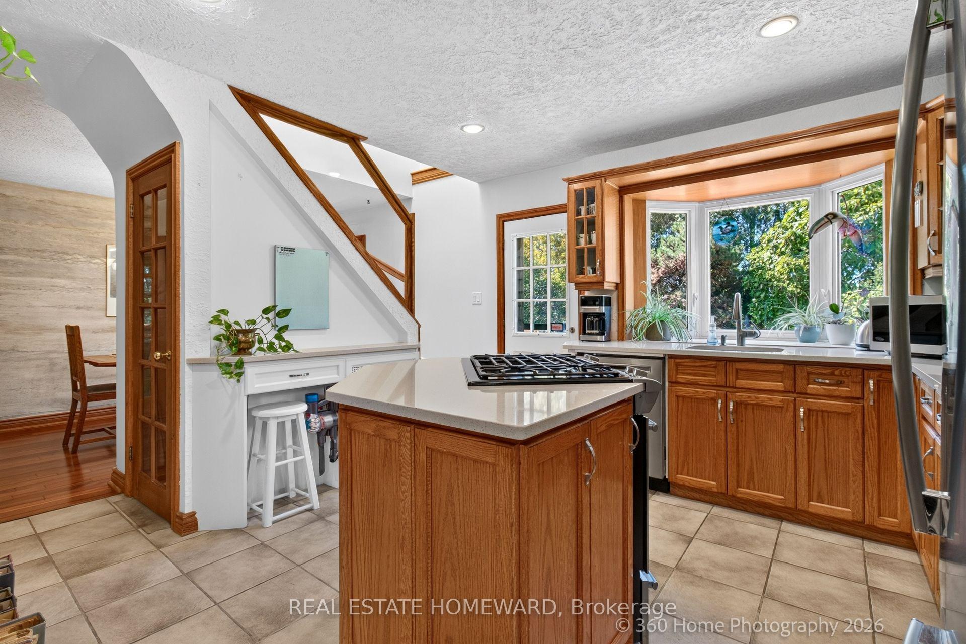 Photo 7 of 62 Clonmore Drive, Scarborough, Birchcliffe-Cliffside — HOMEH