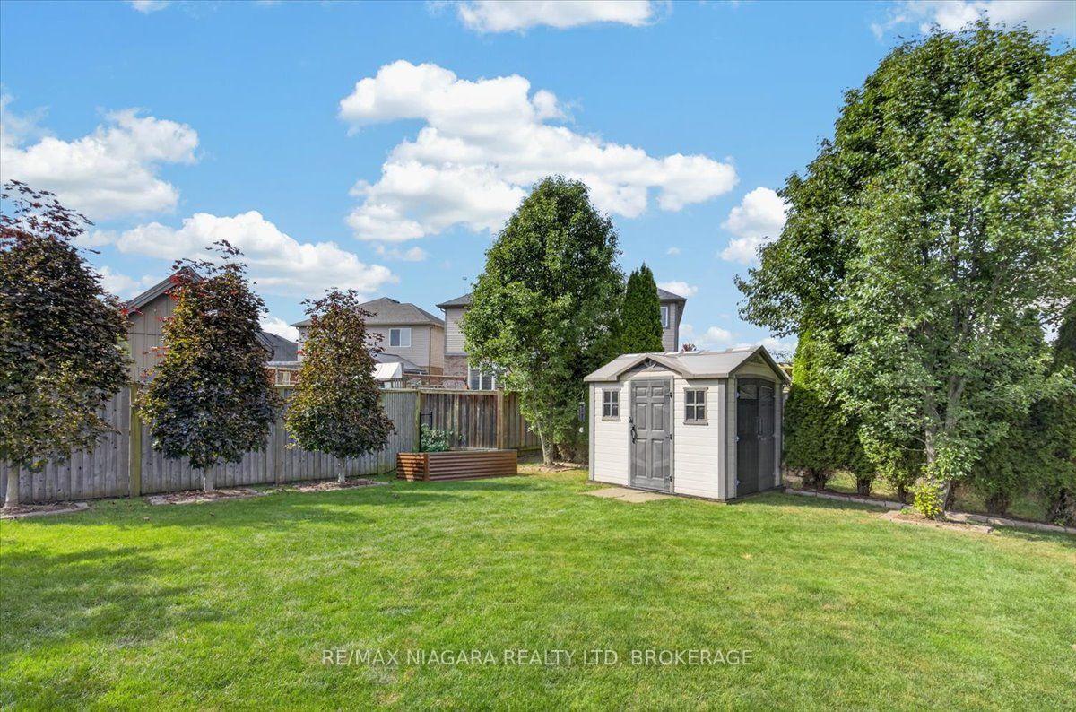 Photo 9 of 48 Falcon Drive, Welland, Coyle Creek — HOMEH