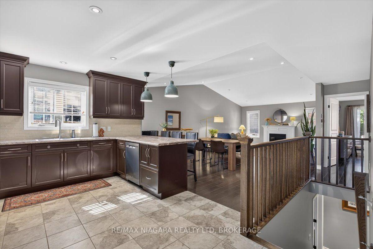 Photo 20 of 48 Falcon Drive, Welland, Coyle Creek — HOMEH