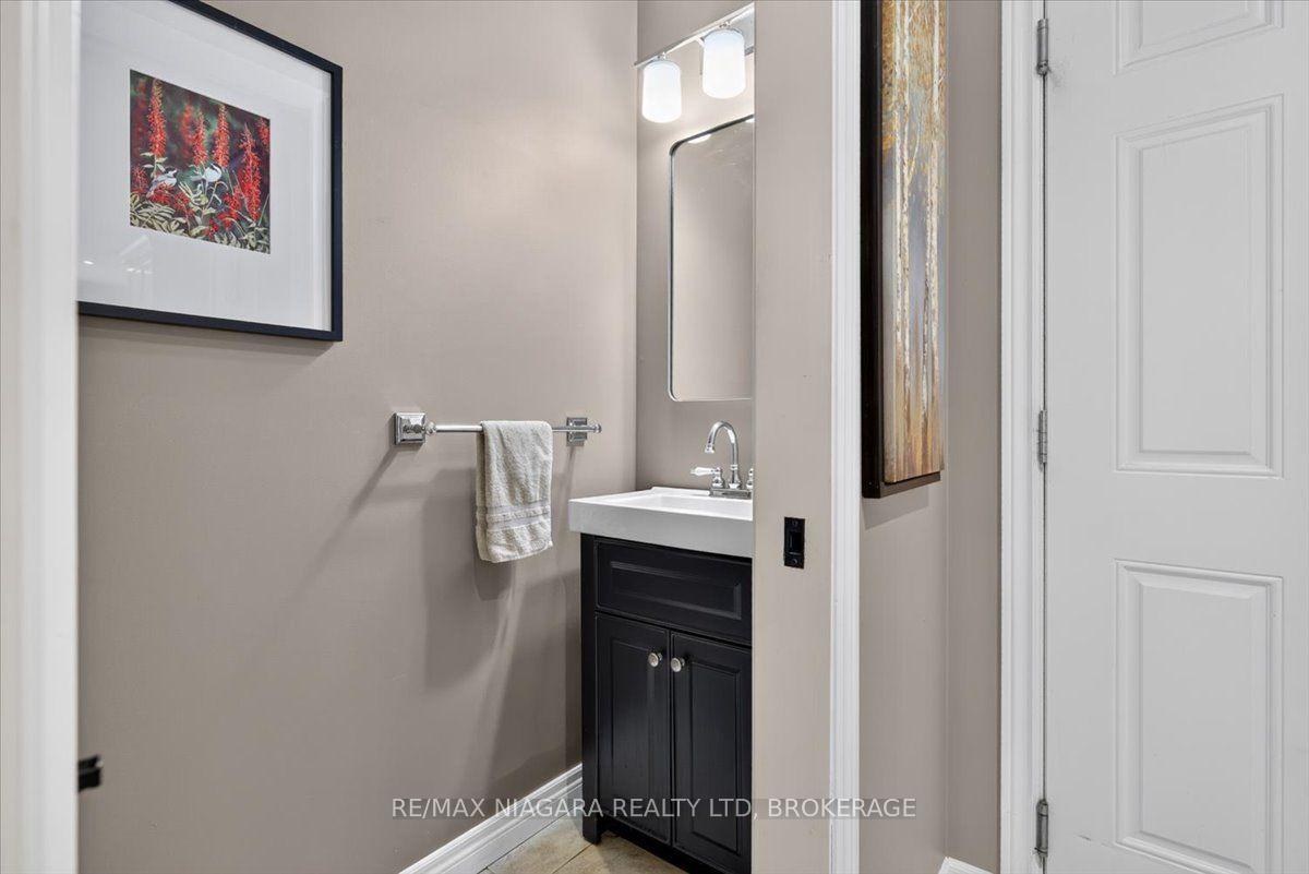 Photo 31 of 48 Falcon Drive, Welland, Coyle Creek — HOMEH