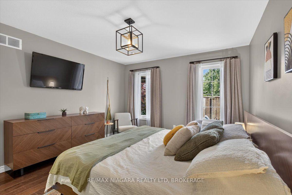 Photo 34 of 48 Falcon Drive, Welland, Coyle Creek — HOMEH