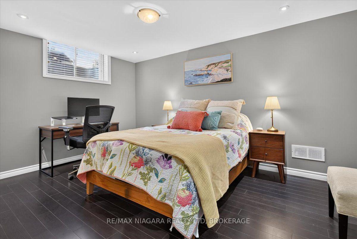 Photo 42 of 48 Falcon Drive, Welland, Coyle Creek — HOMEH
