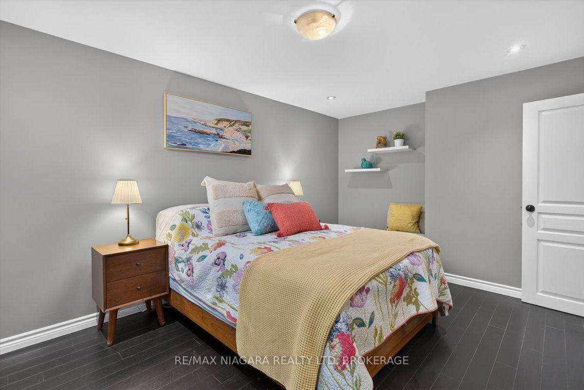 Photo 43 of 48 Falcon Drive, Welland, Coyle Creek — HOMEH
