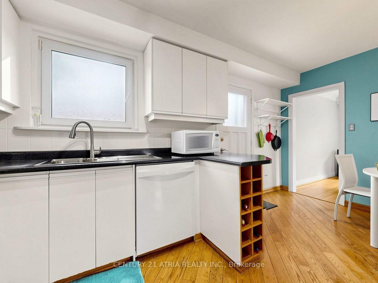 Photo 14 of 22 Jeffton Crescent, Scarborough, Woburn — HOMEH