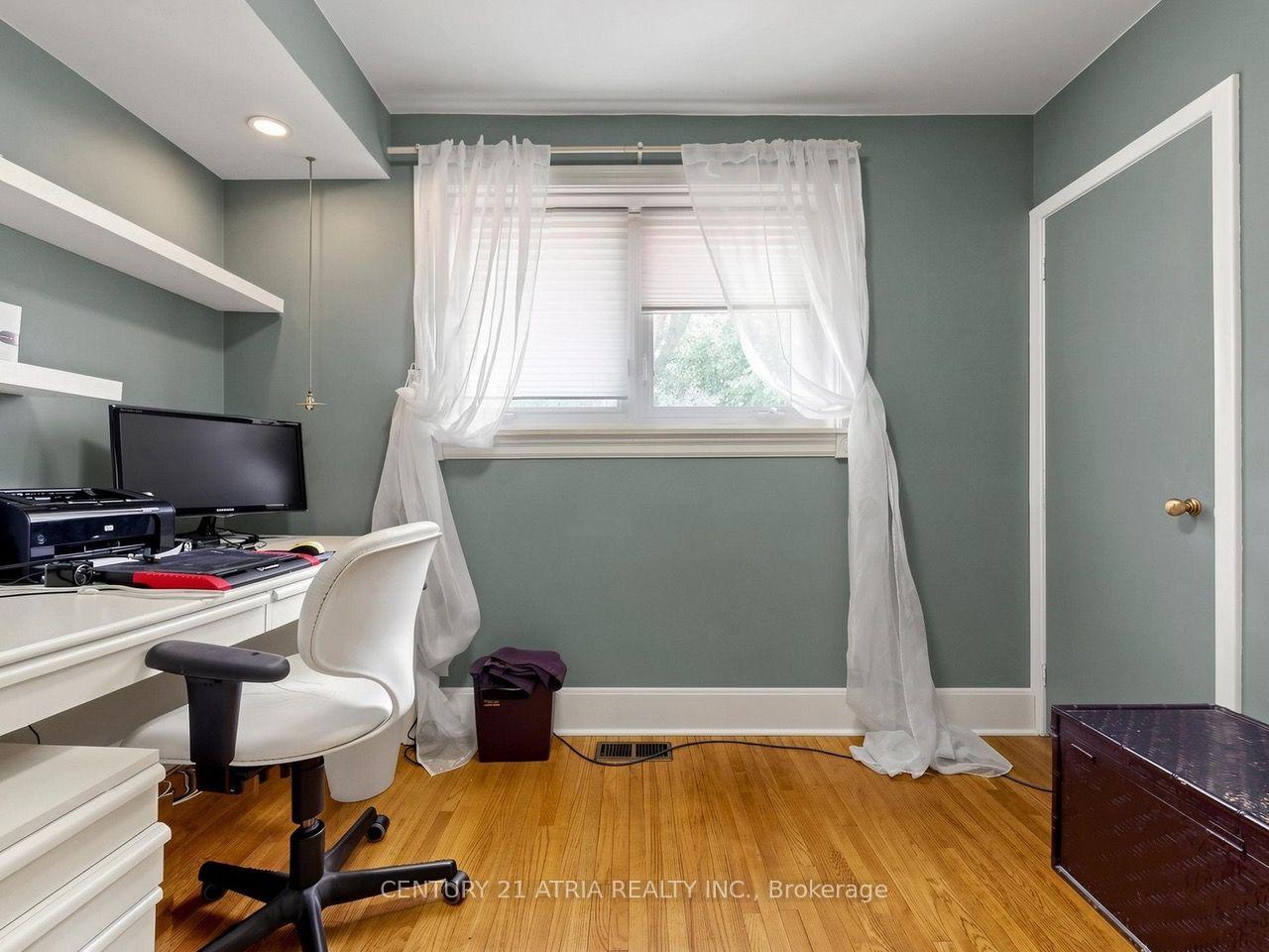 Photo 21 of 22 Jeffton Crescent, Scarborough, Woburn — HOMEH