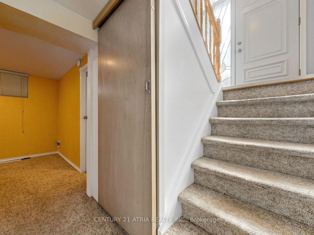 Photo 27 of 22 Jeffton Crescent, Scarborough, Woburn — HOMEH