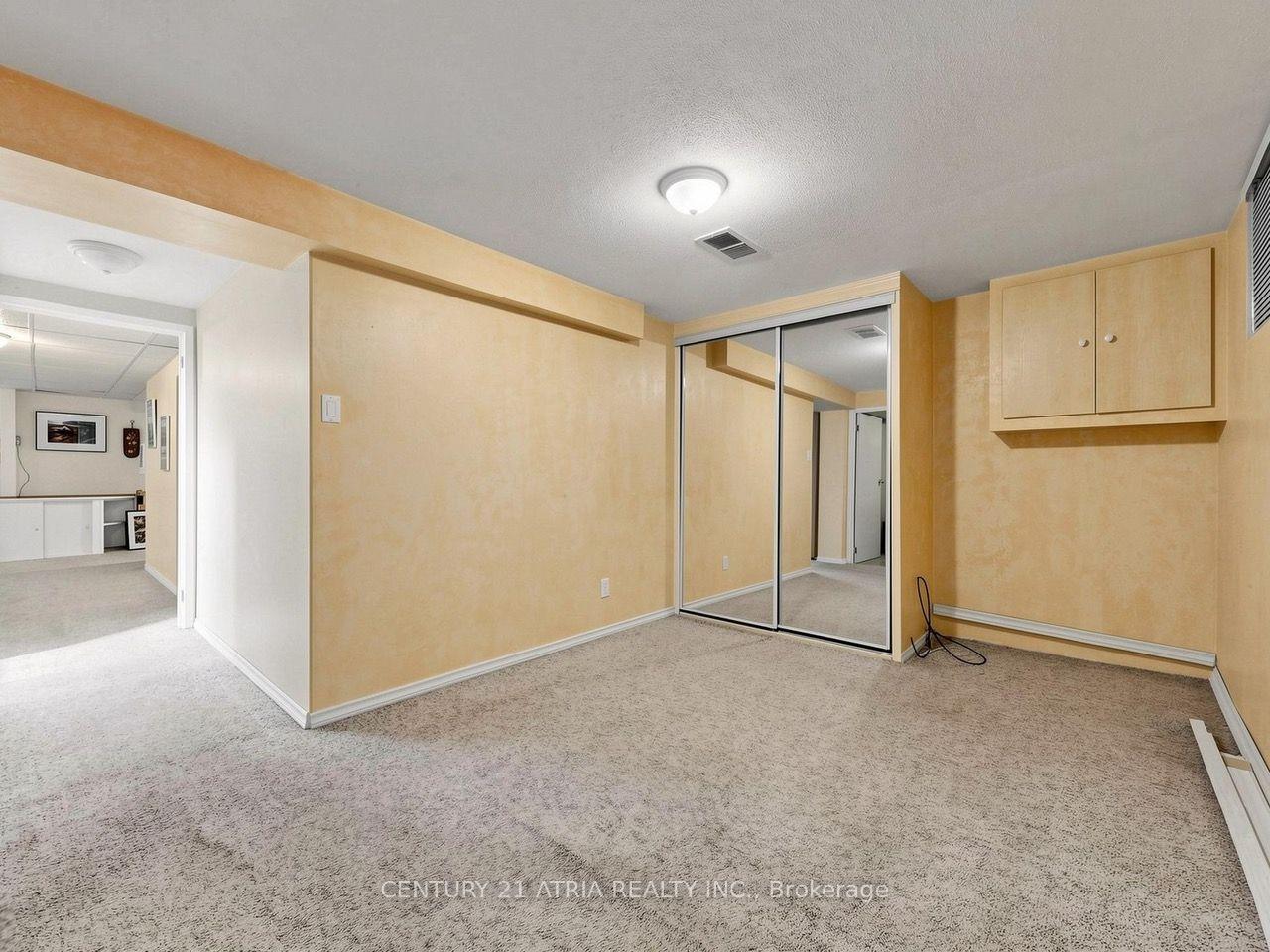 Photo 36 of 22 Jeffton Crescent, Scarborough, Woburn — HOMEH
