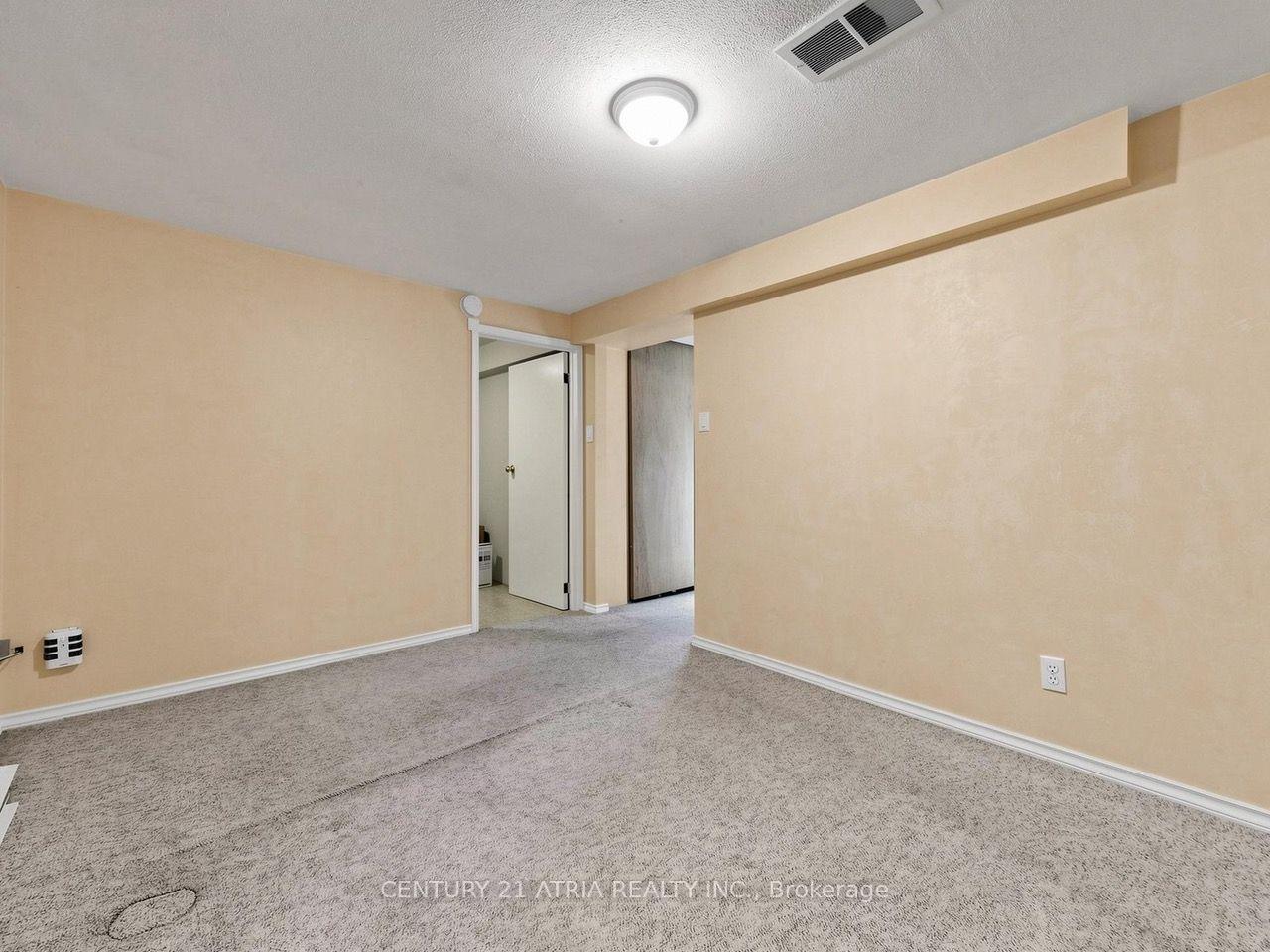 Photo 37 of 22 Jeffton Crescent, Scarborough, Woburn — HOMEH