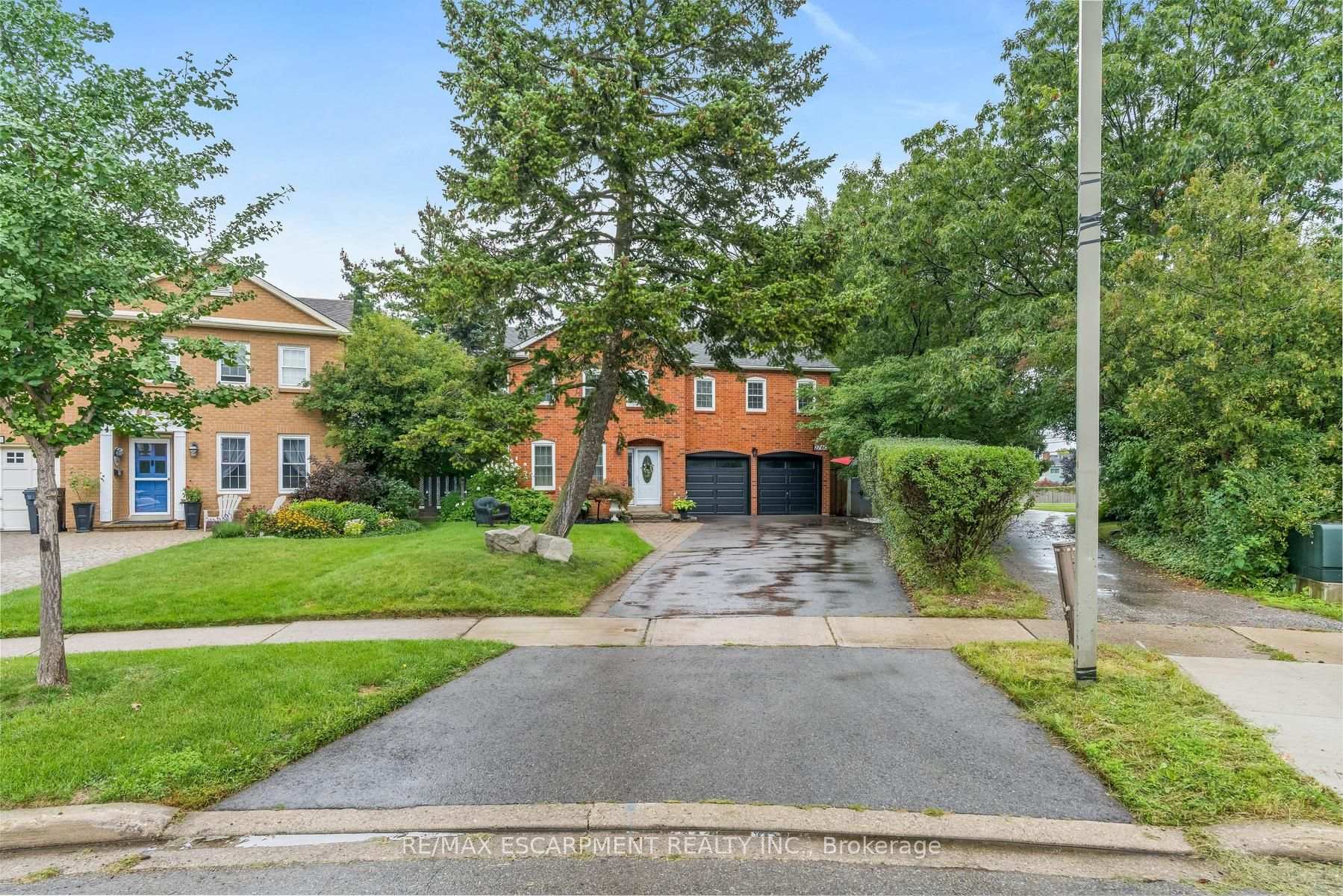 Photo 4 of 2760 Cathian Court, Mississauga, Erin Mills — HOMEH