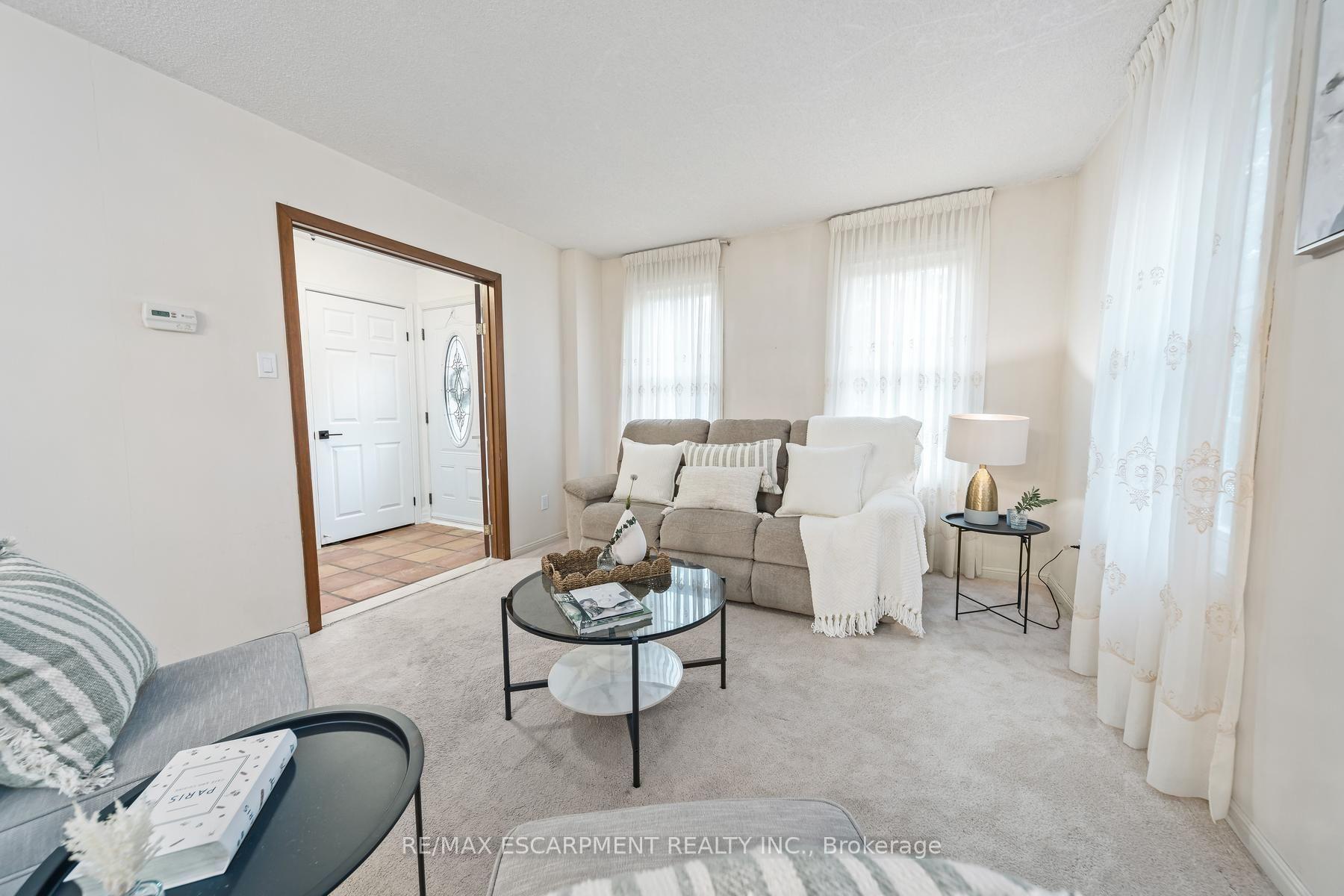 Photo 9 of 2760 Cathian Court, Mississauga, Erin Mills — HOMEH
