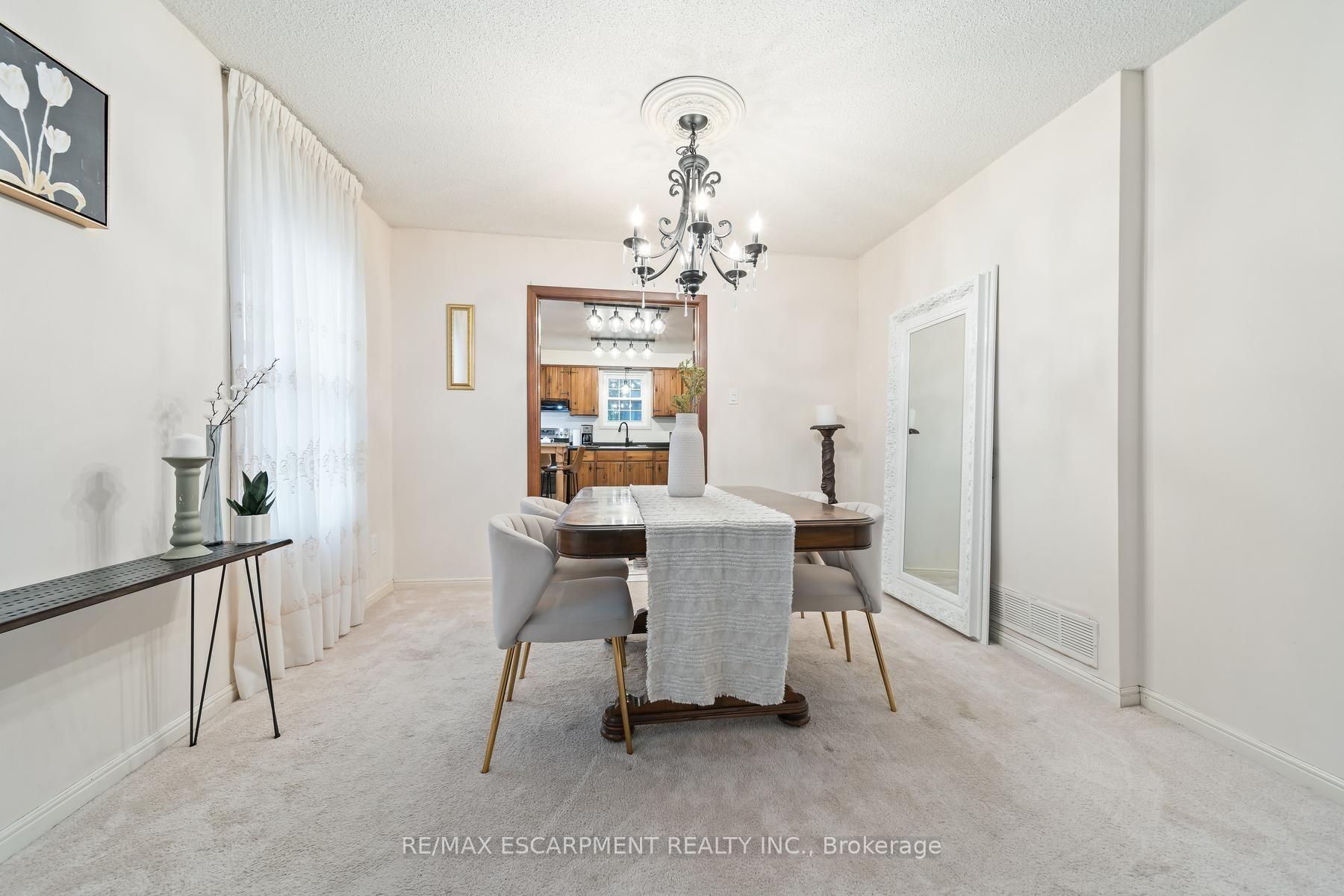 Photo 11 of 2760 Cathian Court, Mississauga, Erin Mills — HOMEH
