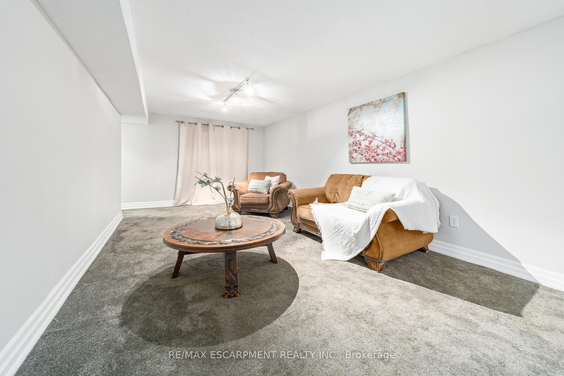 Photo 31 of 2760 Cathian Court, Mississauga, Erin Mills — HOMEH