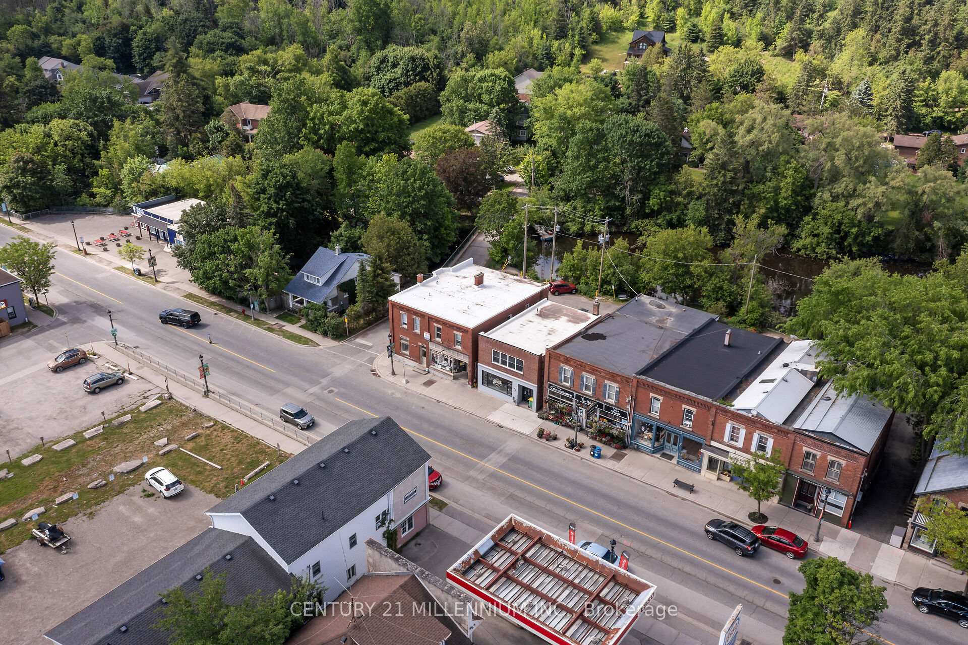 Photo 5 of 52 Main Street, Erin — HOMEH