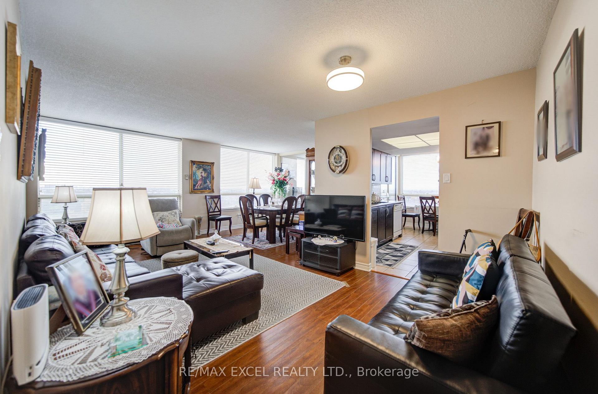Photo 9 of Unit 1403, 300 Alton Towers Circle, Scarborough, Milliken — HOMEH