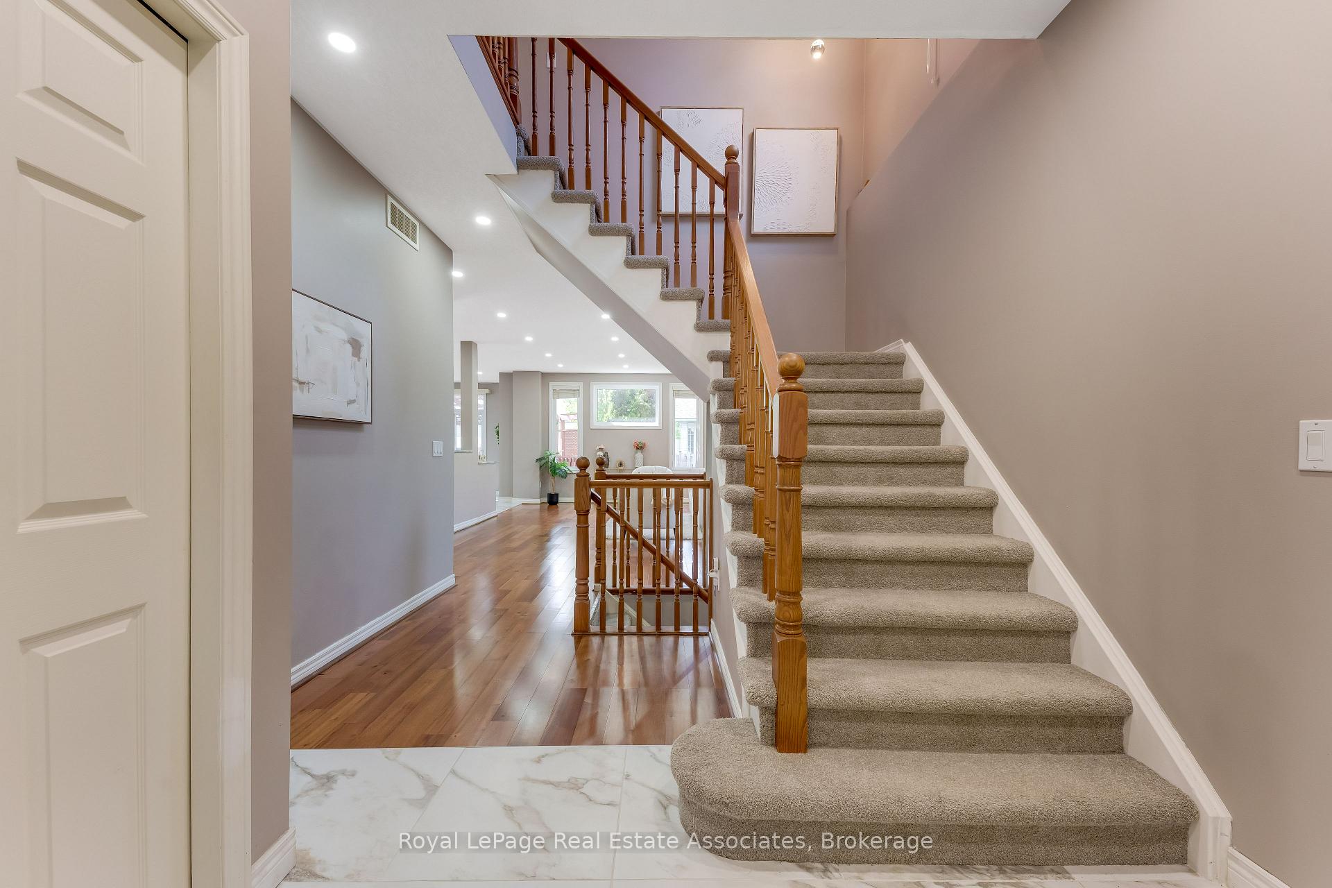 Photo 12 of 406 Sandy Cove Crescent, Waterloo, Eastbridge — HOMEH