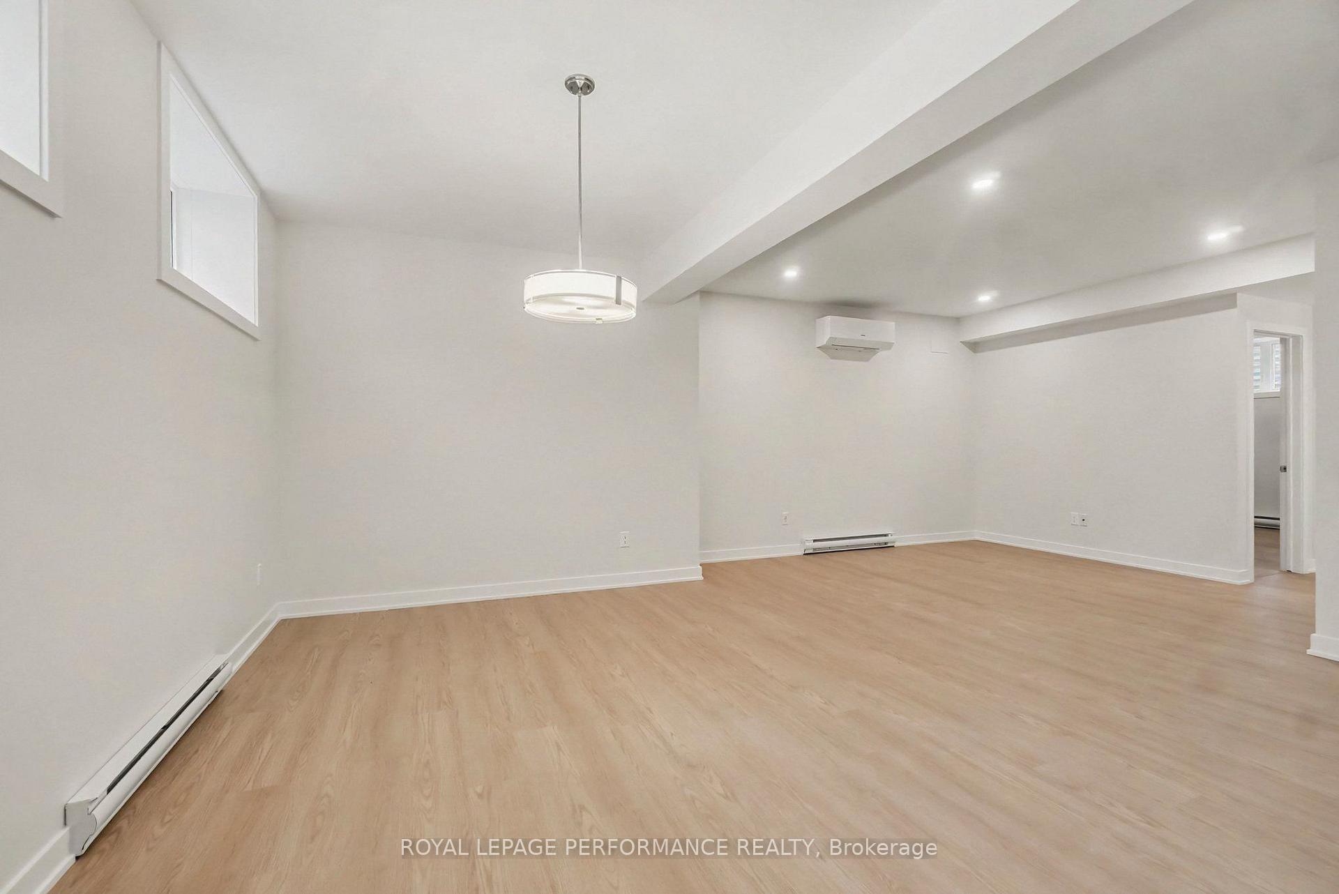 Photo 5 of Unit B, 275 Sam Avenue, Russell, Embrun — HOMEH