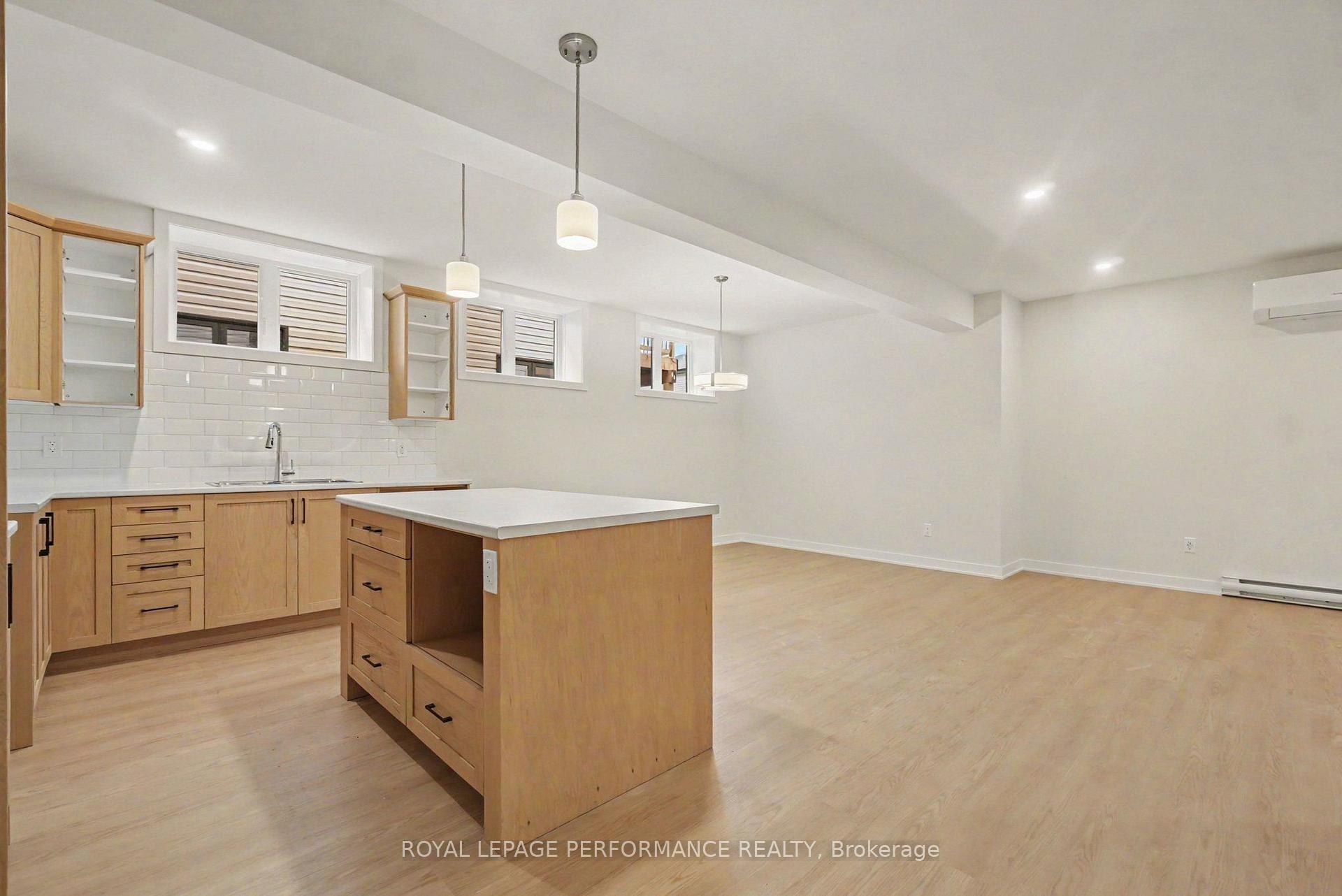 Photo 6 of Unit B, 275 Sam Avenue, Russell, Embrun — HOMEH