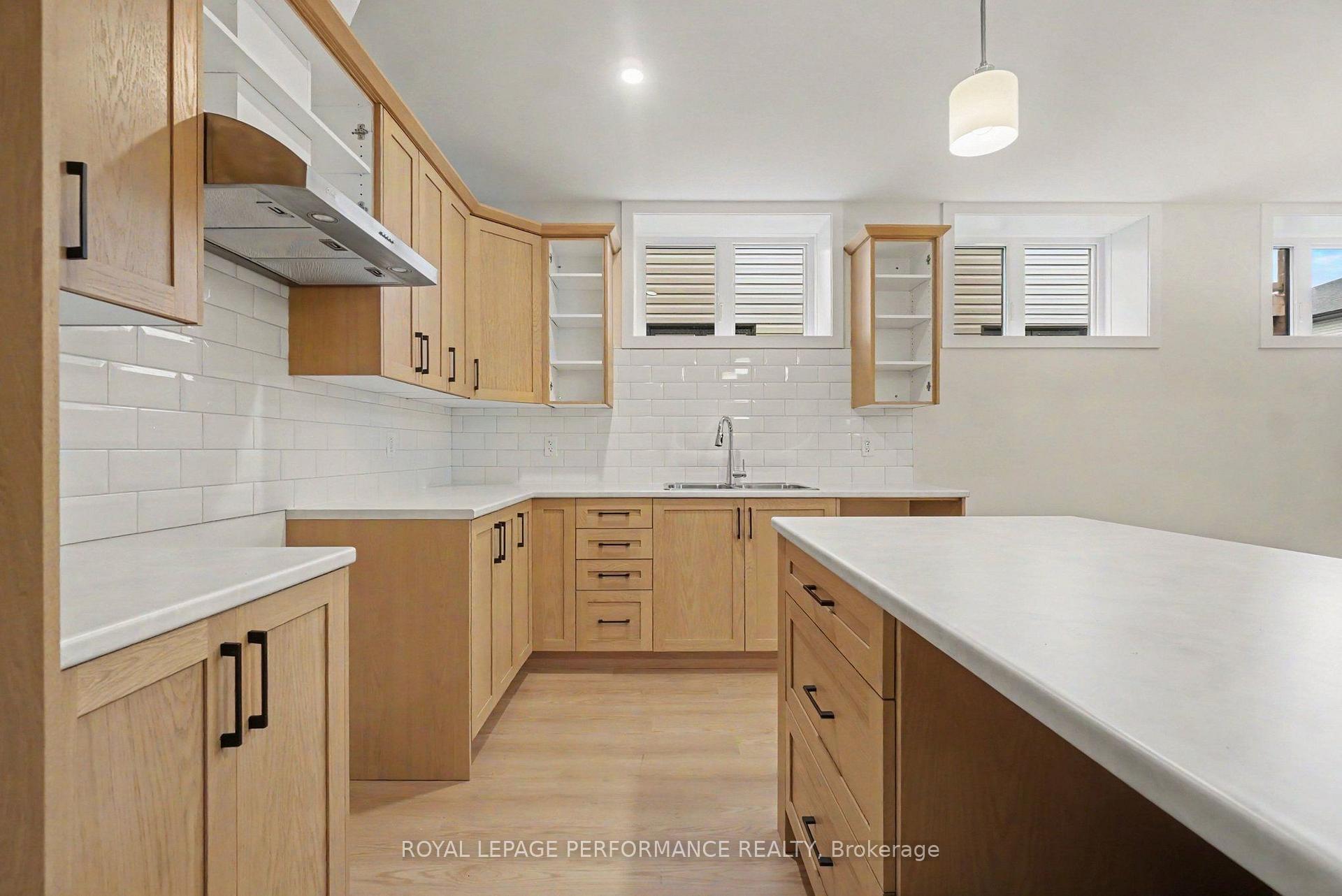 Photo 7 of Unit B, 275 Sam Avenue, Russell, Embrun — HOMEH