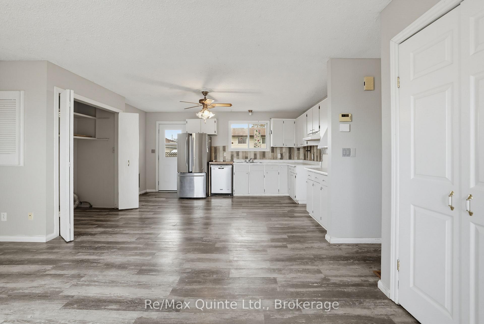Photo 5 of 98 Mcfarland Drive, Belleville, Belleville Ward — HOMEH