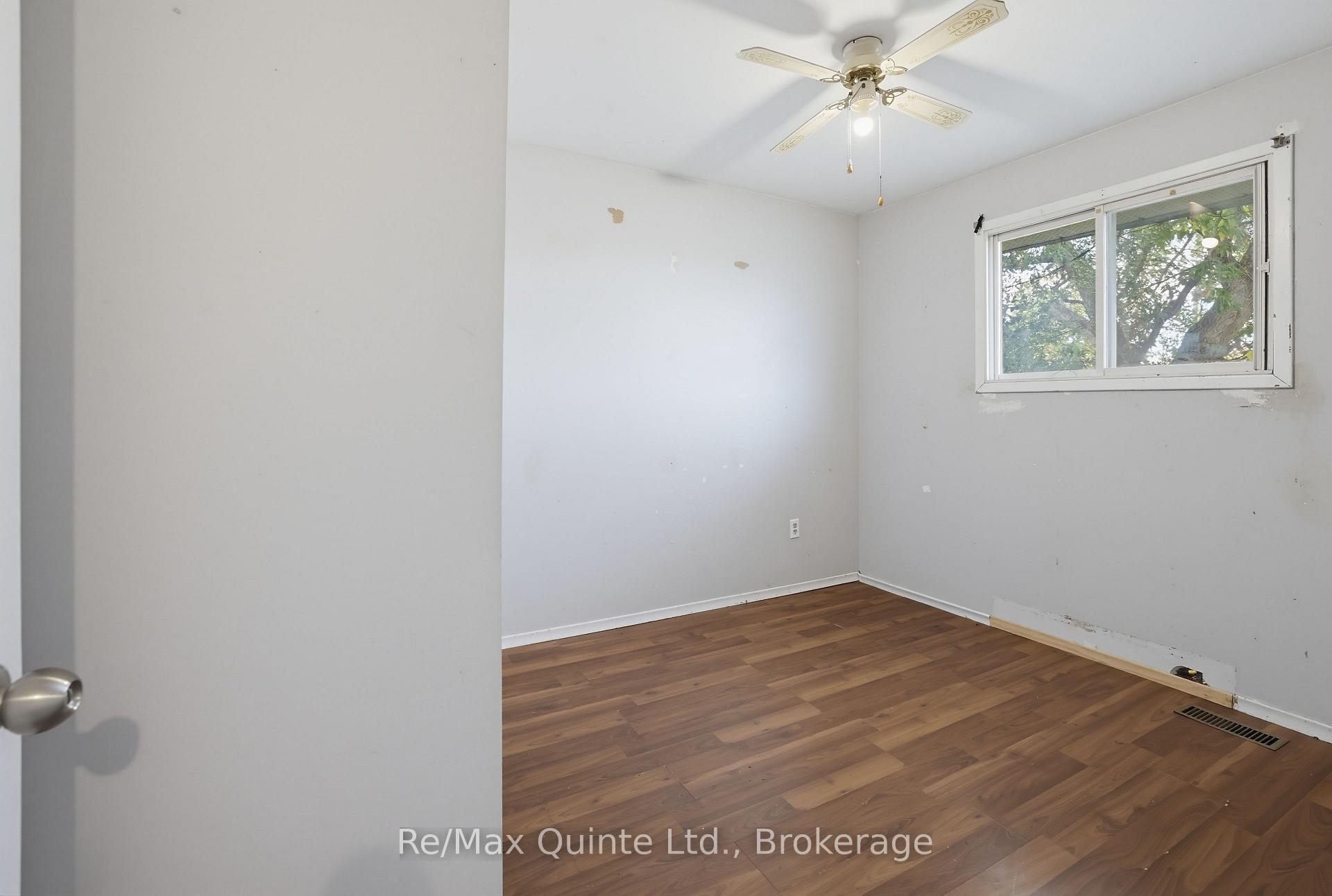 Photo 21 of 98 Mcfarland Drive, Belleville, Belleville Ward — HOMEH