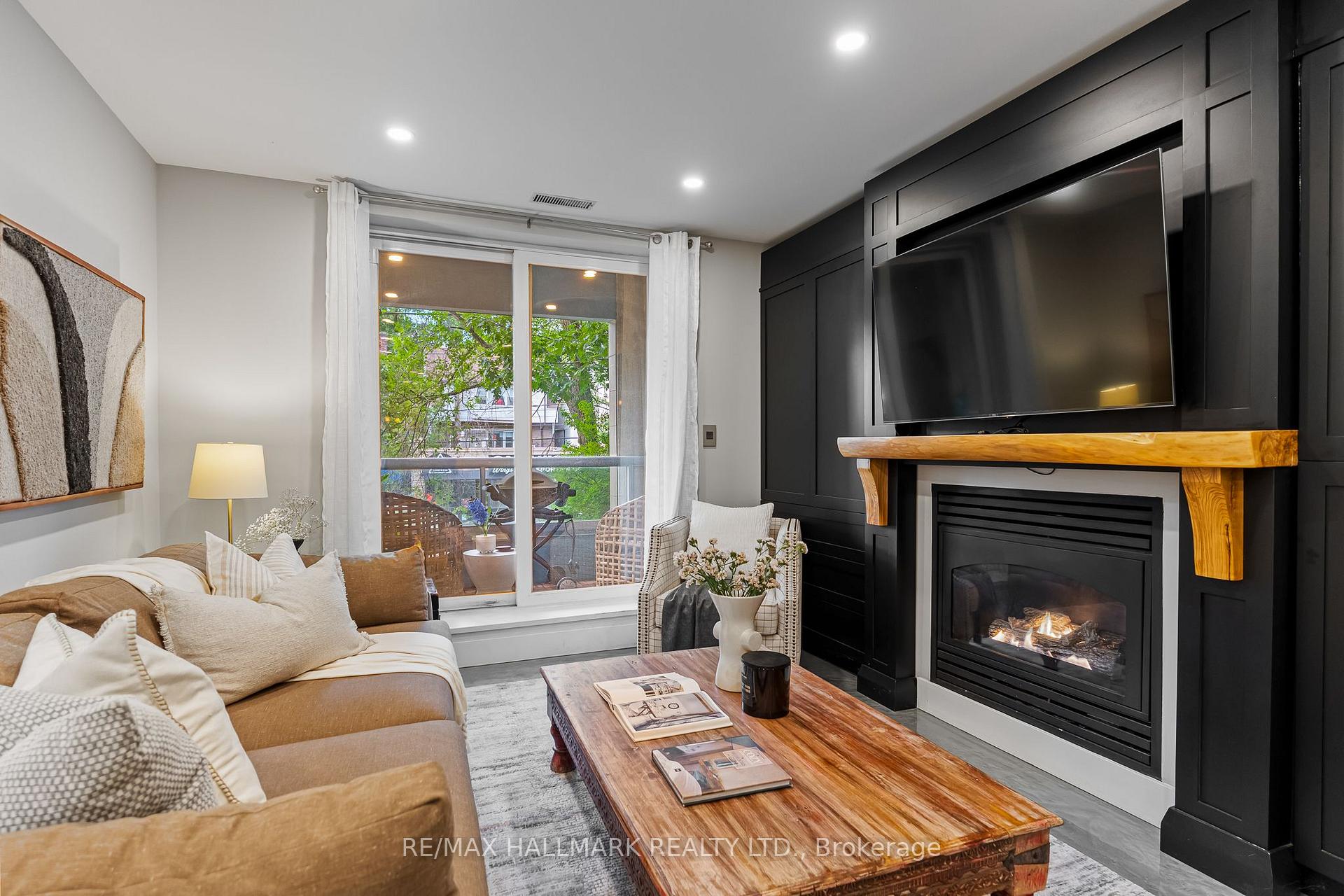 Photo 2 of Unit 201, 2365 Queen Street E, Toronto, The Beaches — HOMEH
