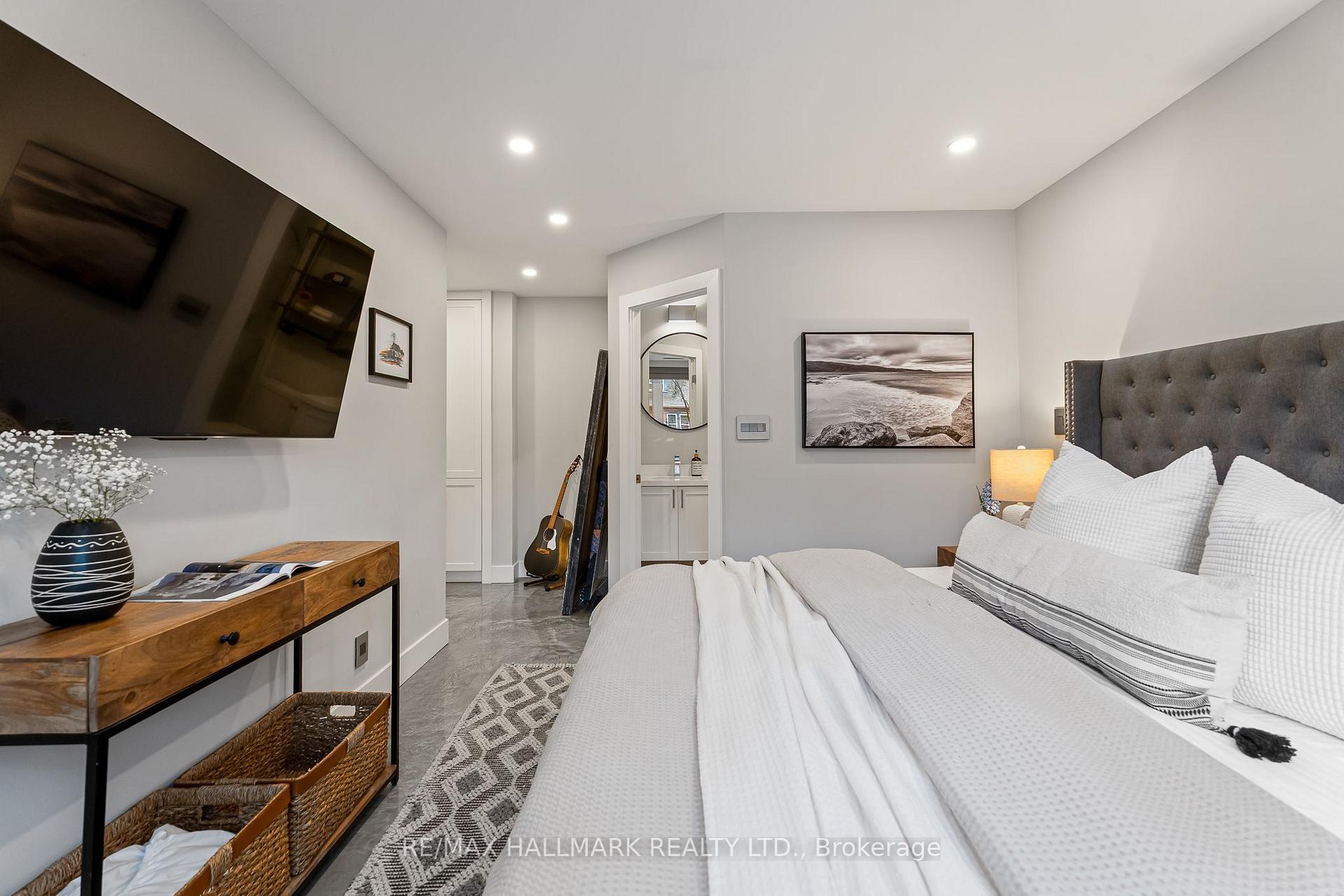 Photo 21 of Unit 201, 2365 Queen Street E, Toronto, The Beaches — HOMEH