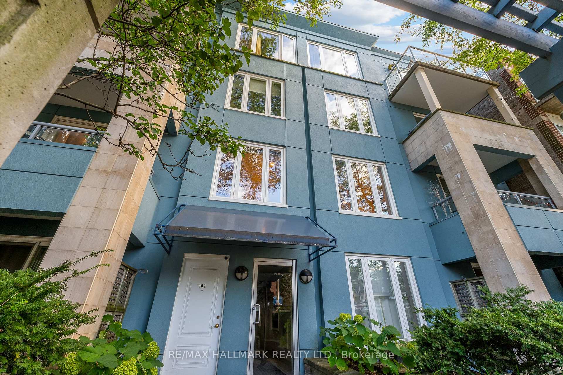 Photo 32 of Unit 201, 2365 Queen Street E, Toronto, The Beaches — HOMEH