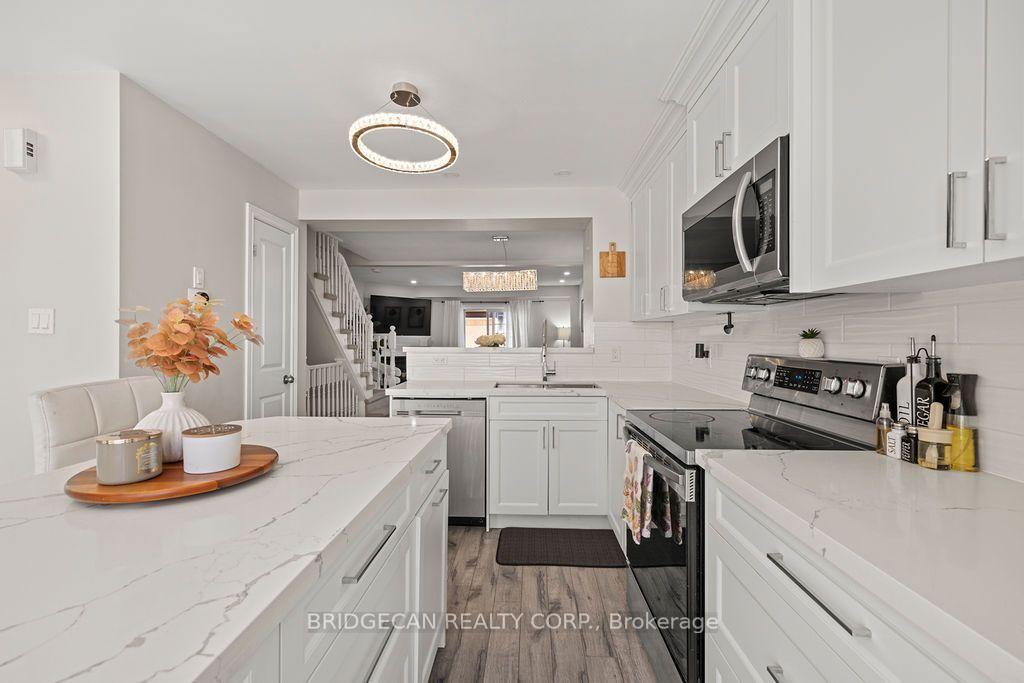 Photo 10 of Unit 6, 437 Highway 8, Hamilton, Stoney Creek — HOMEH