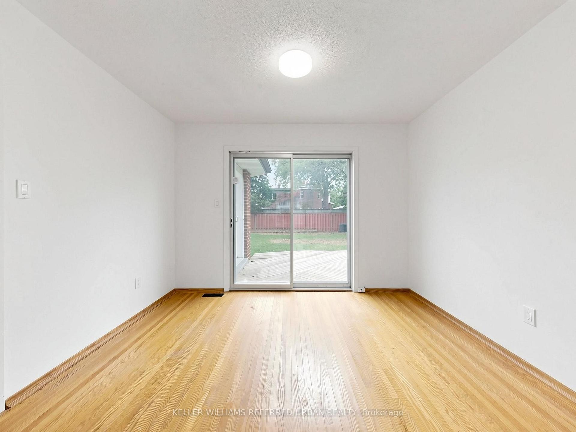 Photo 22 of 82 Crossbow Crescent, North York, Pleasant View — HOMEH