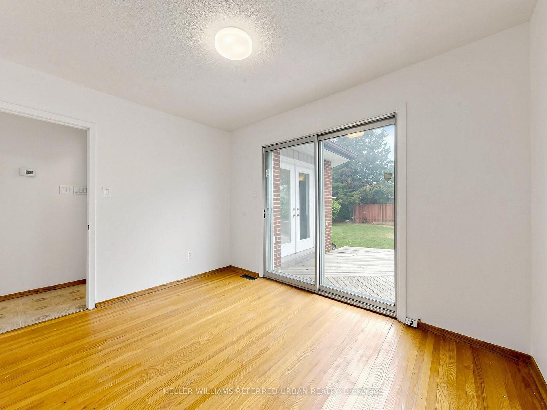 Photo 23 of 82 Crossbow Crescent, North York, Pleasant View — HOMEH