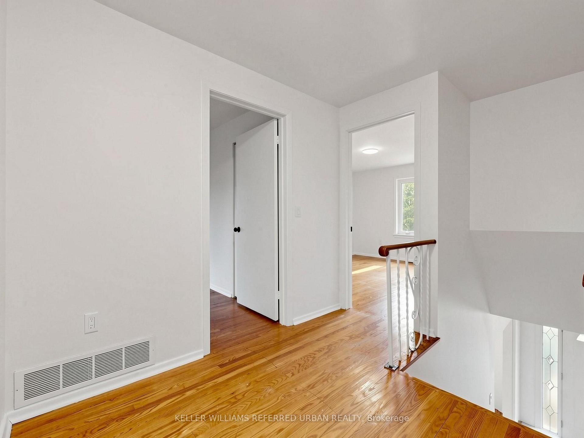 Photo 26 of 82 Crossbow Crescent, North York, Pleasant View — HOMEH