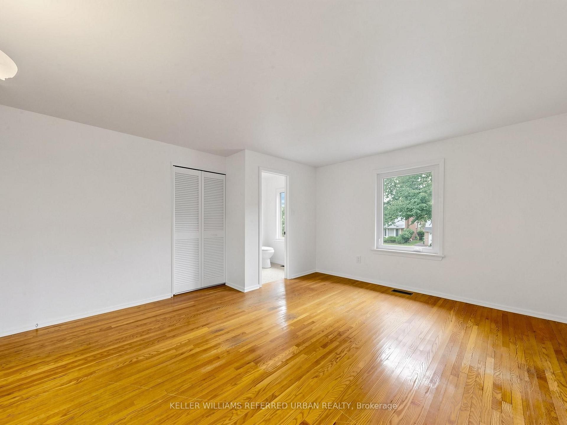 Photo 28 of 82 Crossbow Crescent, North York, Pleasant View — HOMEH