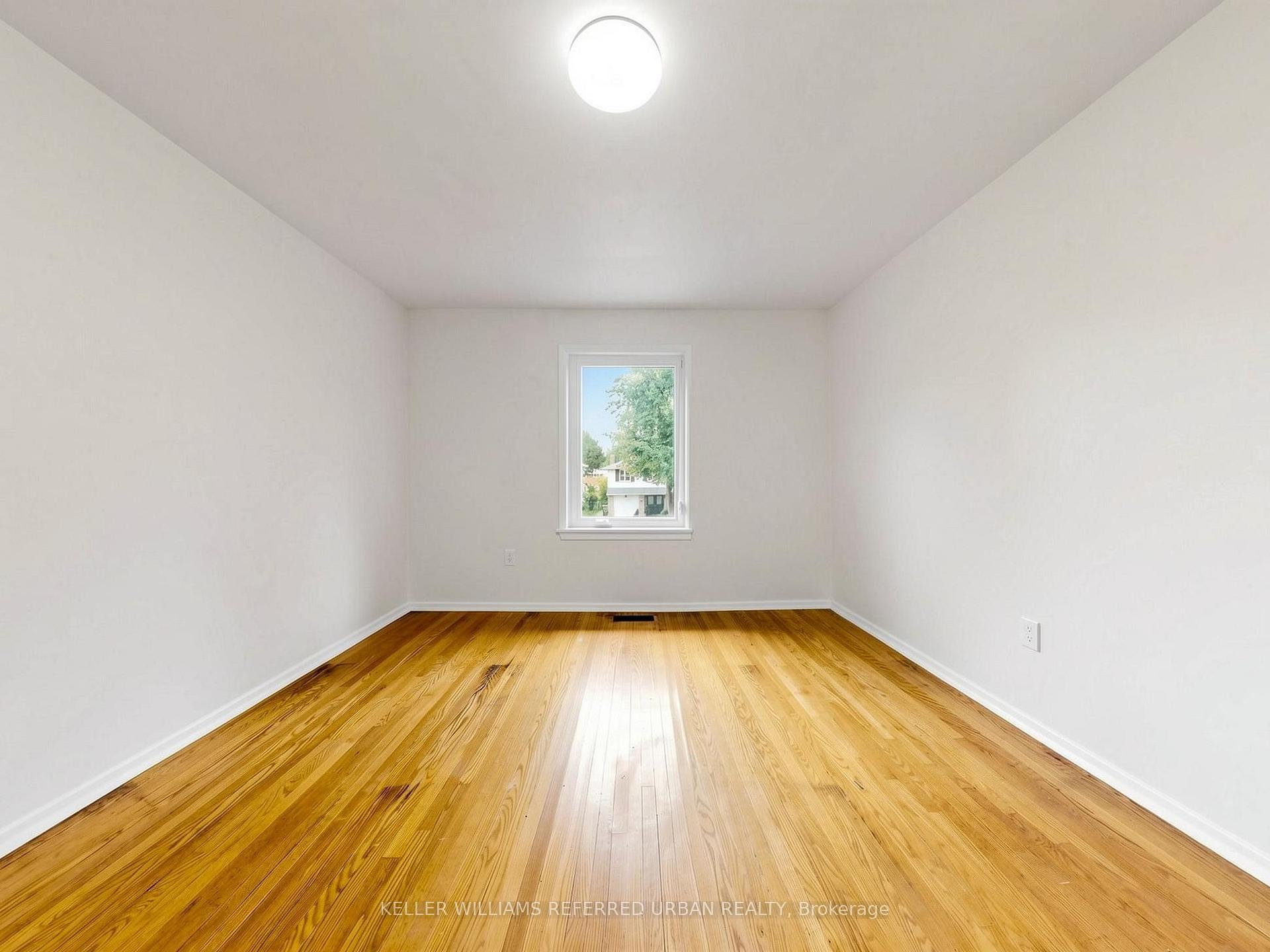 Photo 34 of 82 Crossbow Crescent, North York, Pleasant View — HOMEH