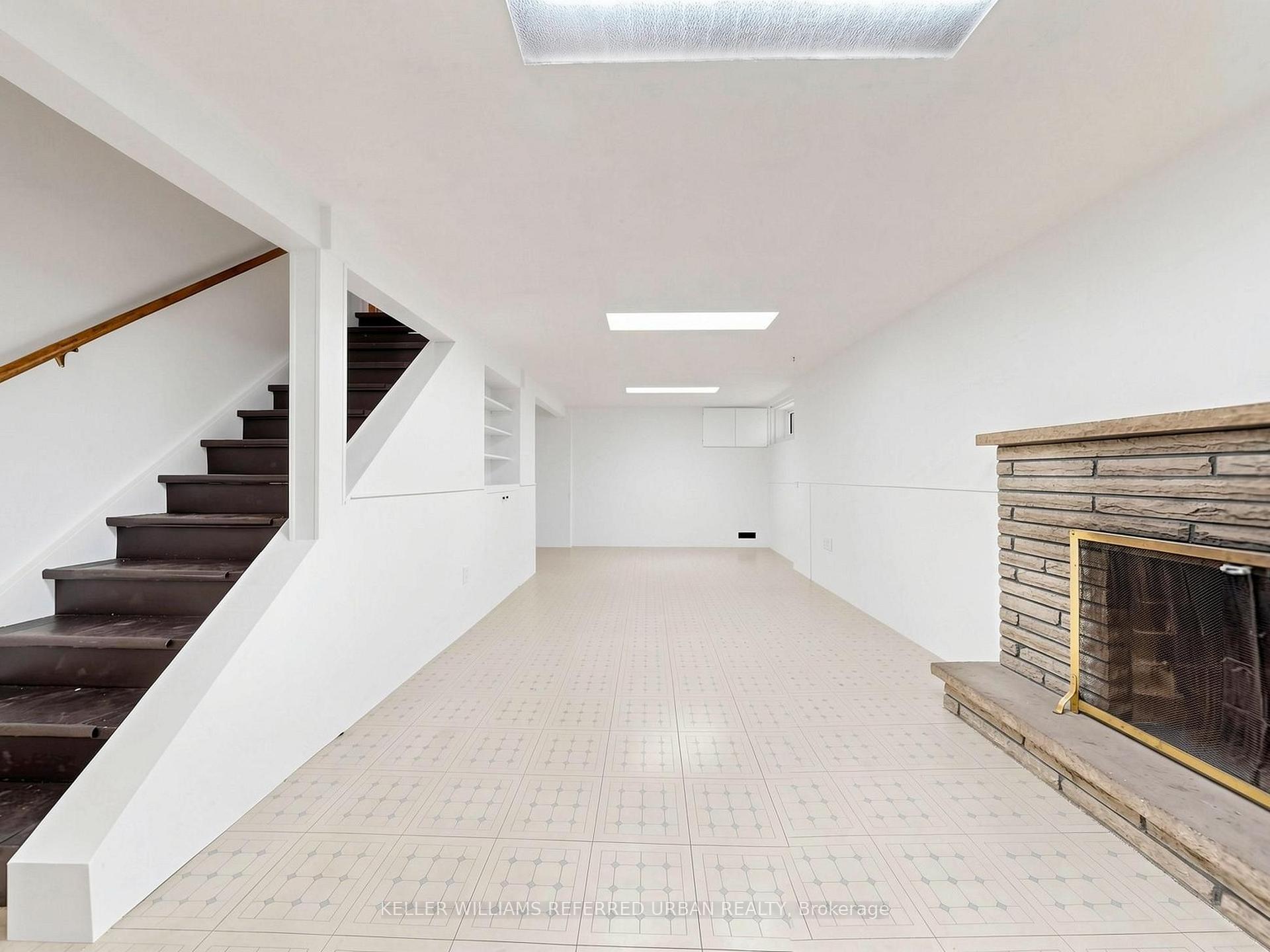 Photo 38 of 82 Crossbow Crescent, North York, Pleasant View — HOMEH