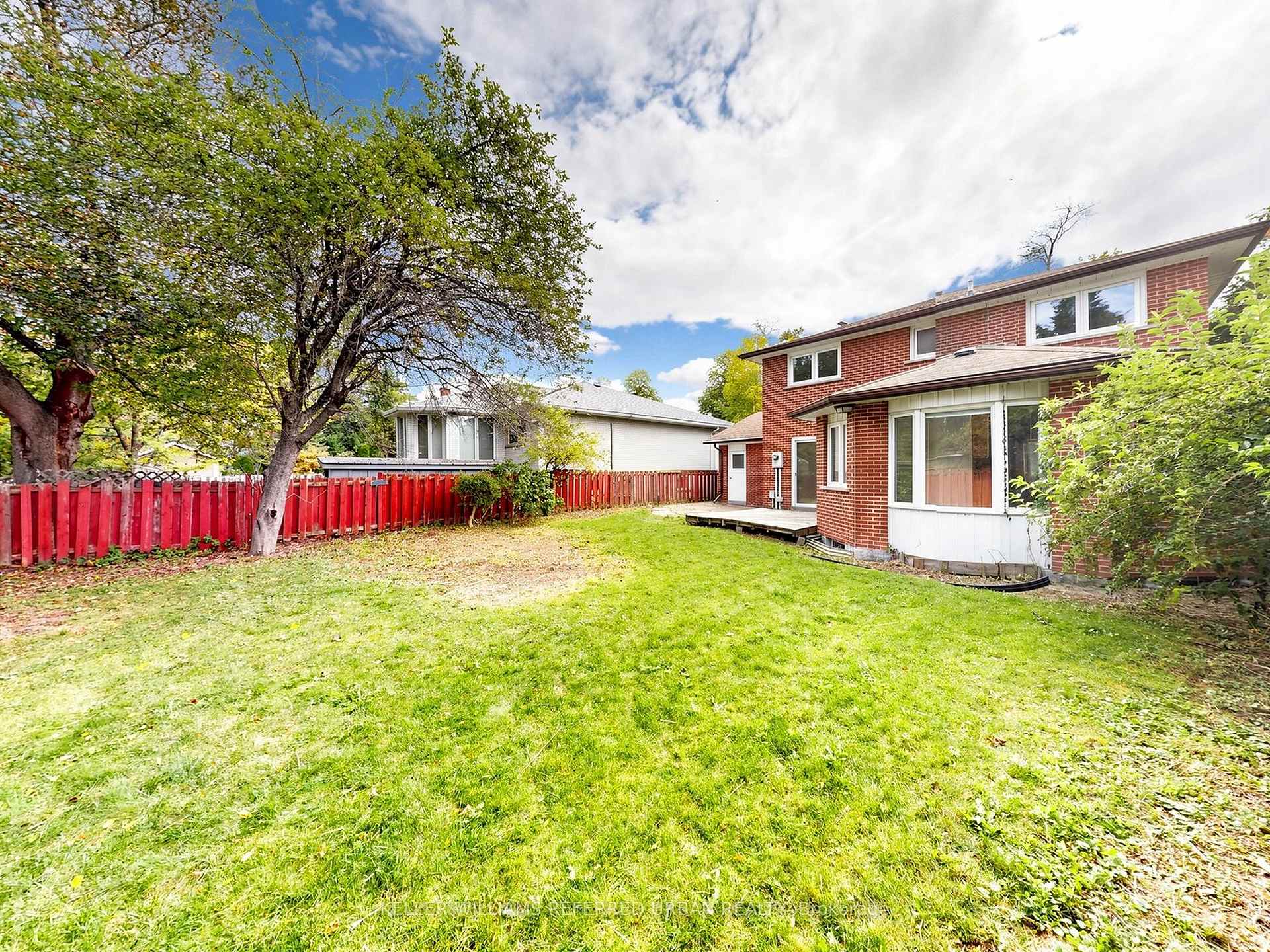 Photo 46 of 82 Crossbow Crescent, North York, Pleasant View — HOMEH