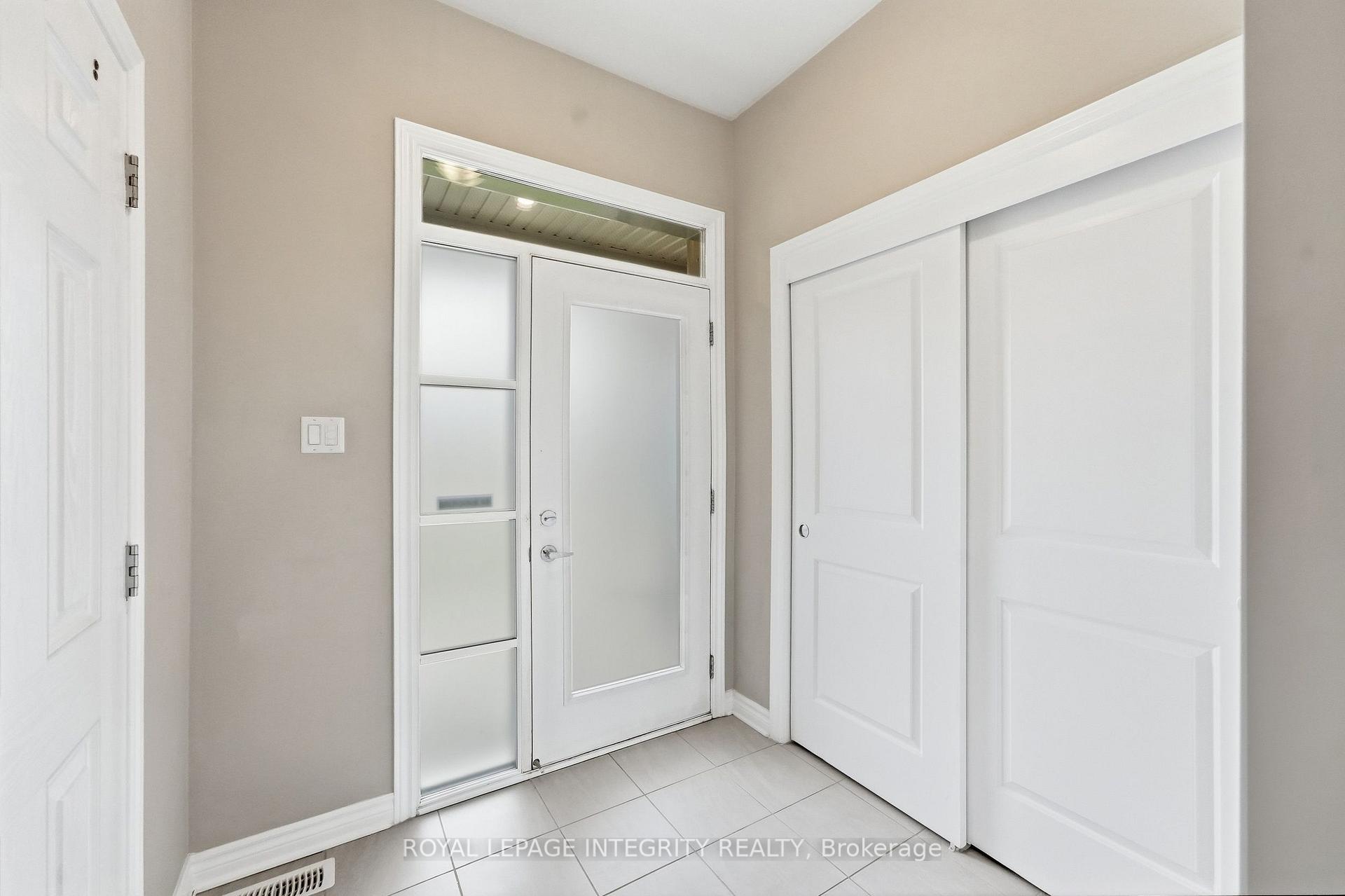 Photo 3 of 231 Mountain Sorrel Way, Ottawa, Avalon West — HOMEH