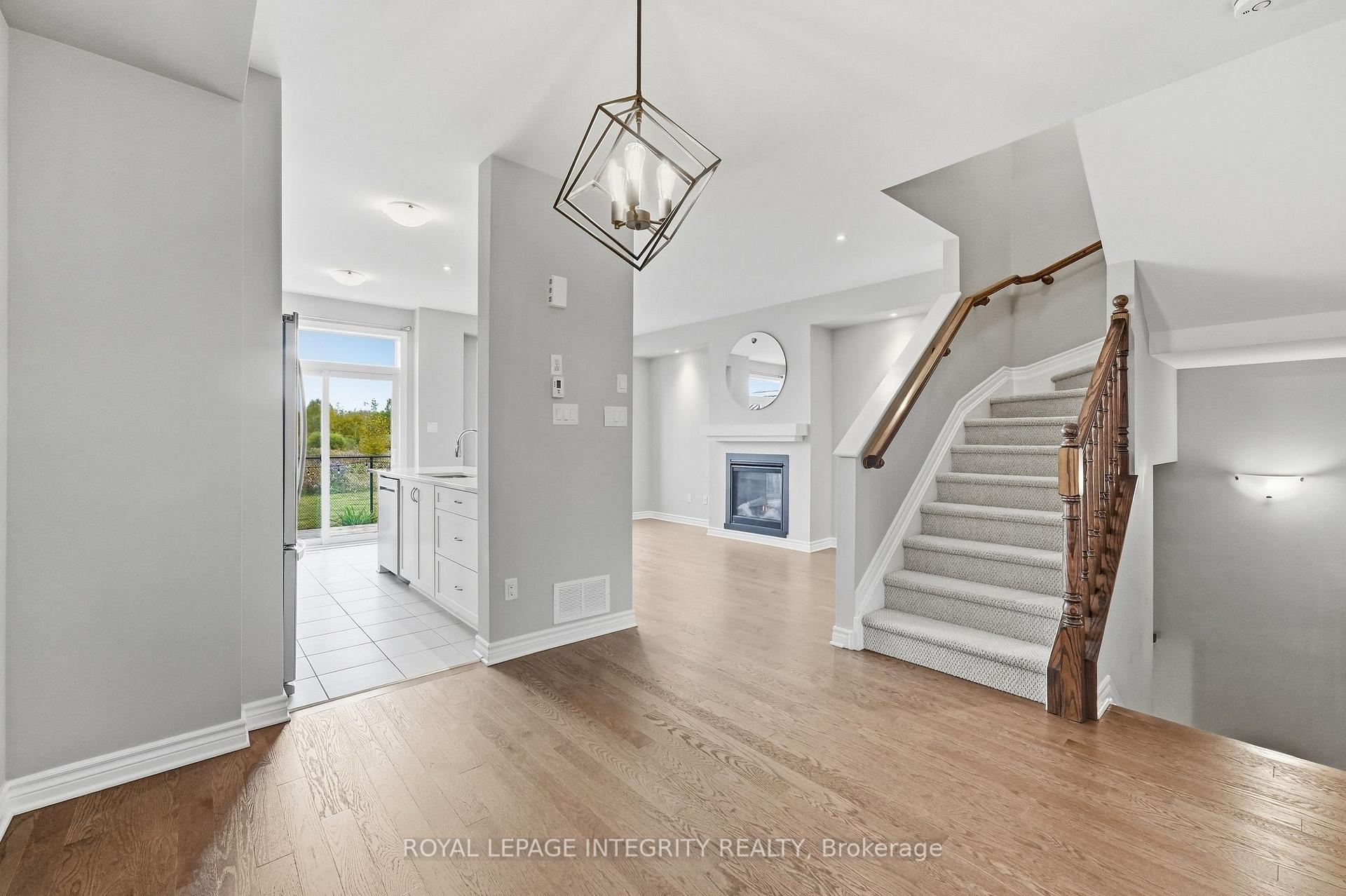 Photo 8 of 231 Mountain Sorrel Way, Ottawa, Avalon West — HOMEH