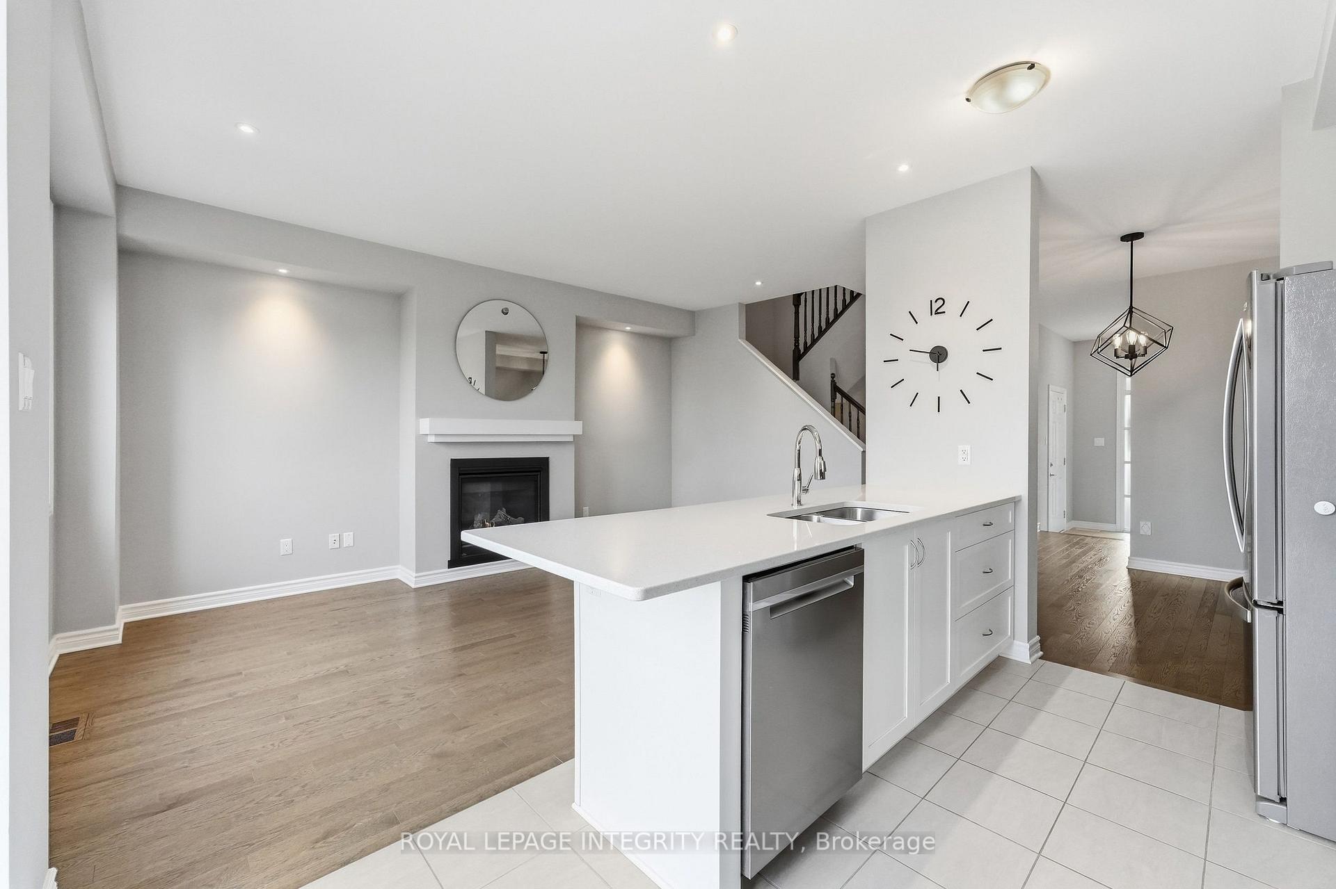 Photo 18 of 231 Mountain Sorrel Way, Ottawa, Avalon West — HOMEH