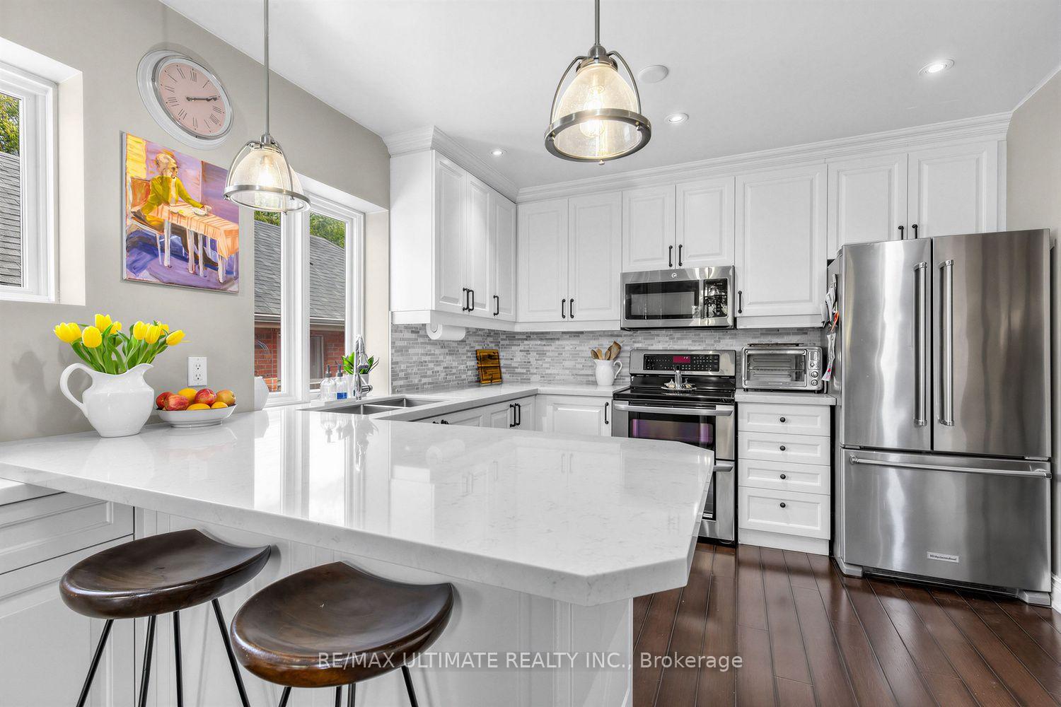 Photo 3 of 185 Castlefield Avenue, Toronto, Yonge-Eglinton — HOMEH