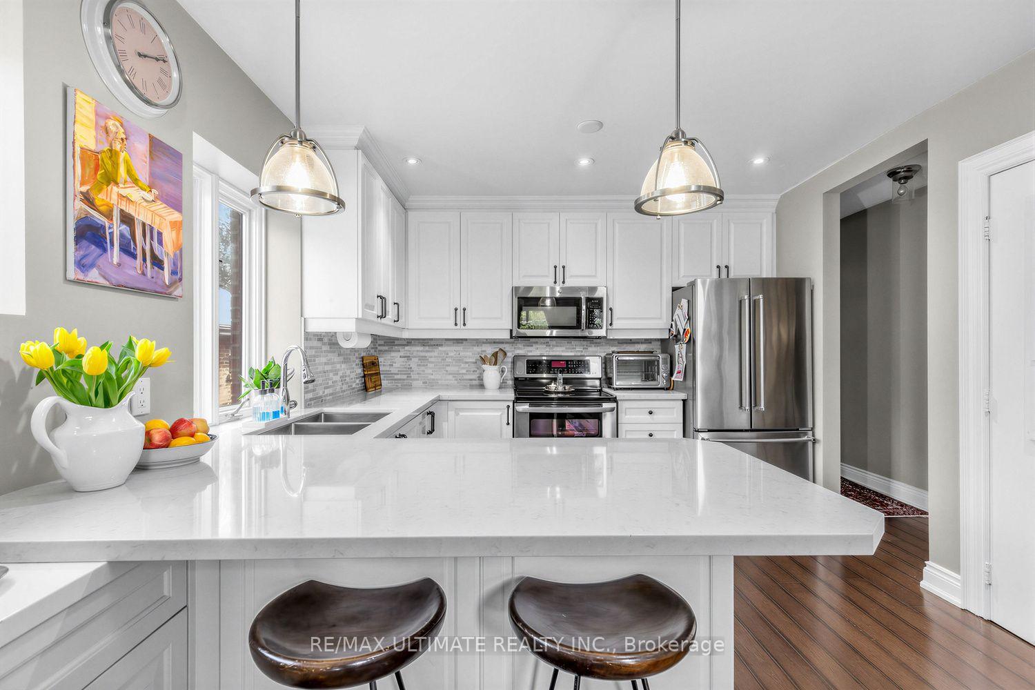 Photo 4 of 185 Castlefield Avenue, Toronto, Yonge-Eglinton — HOMEH